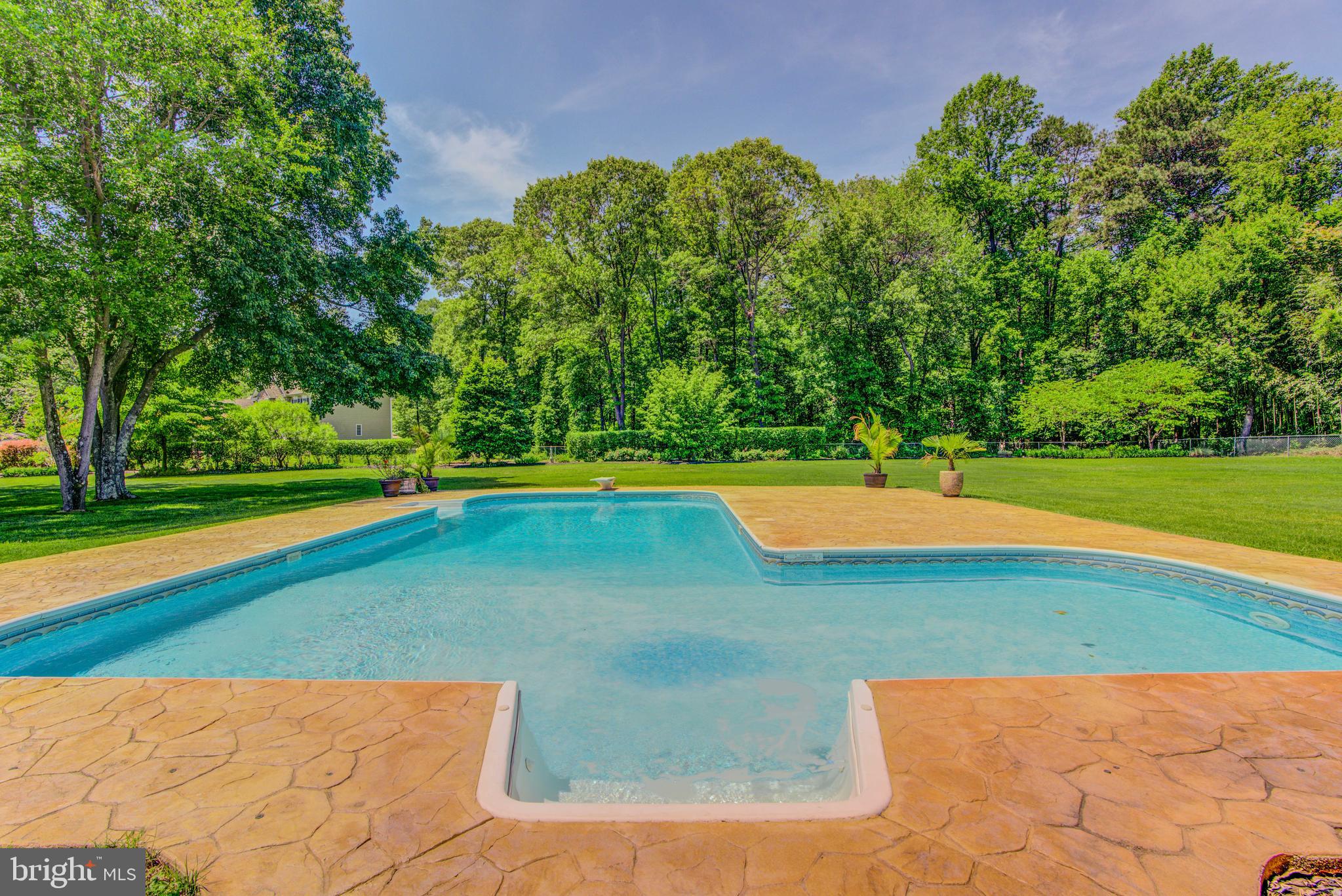 BROOKFIELD ON THE MAGOTHY - Residential