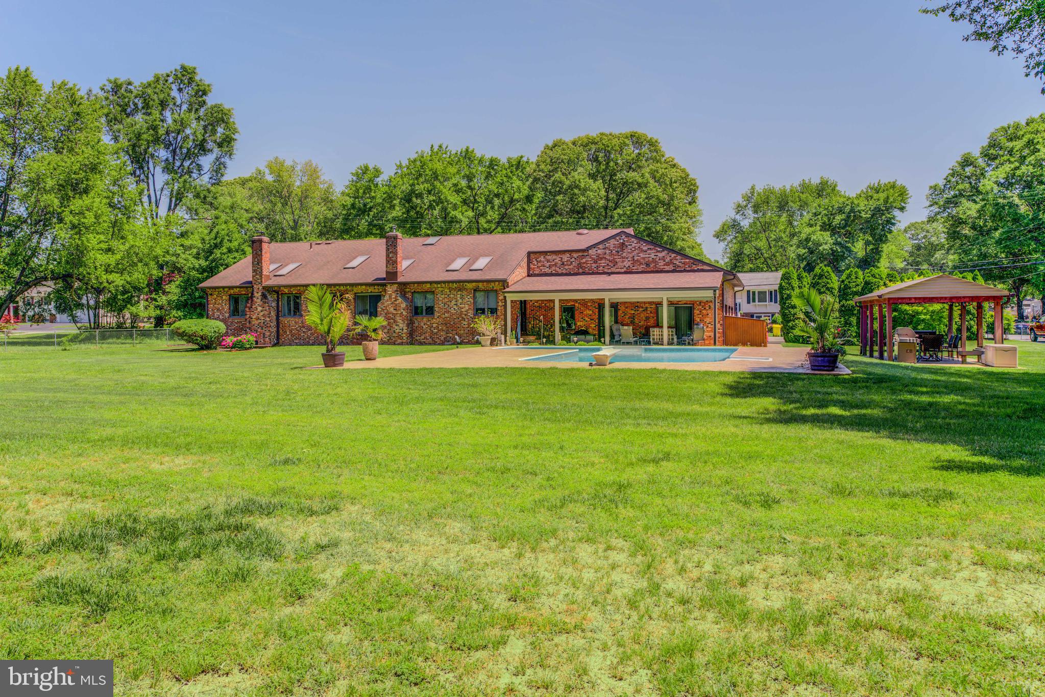 BROOKFIELD ON THE MAGOTHY - Residential