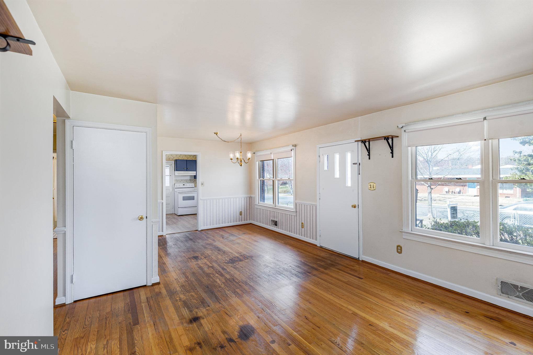 NORMANDY VILLAGE - Residential