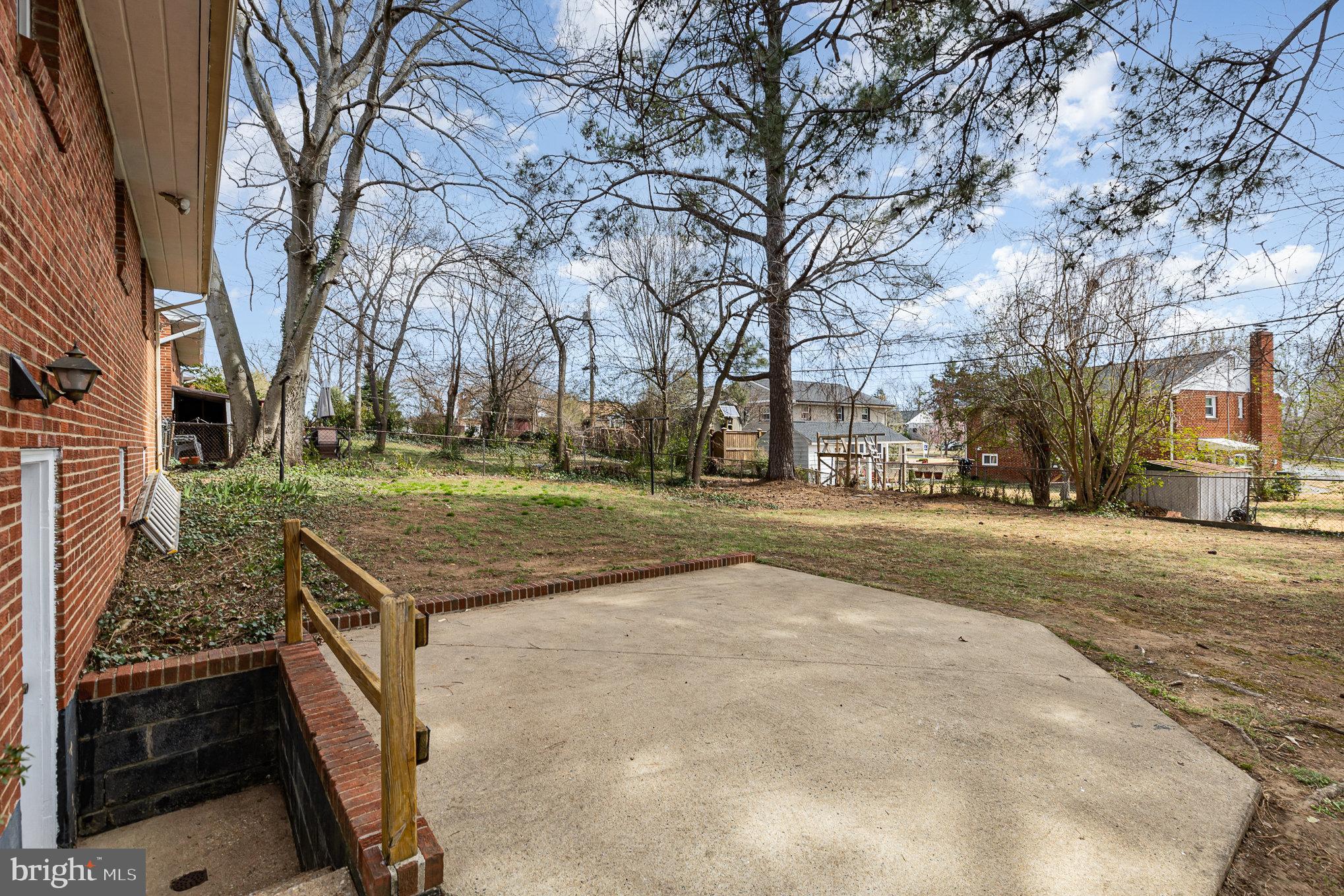 NORMANDY VILLAGE - Residential