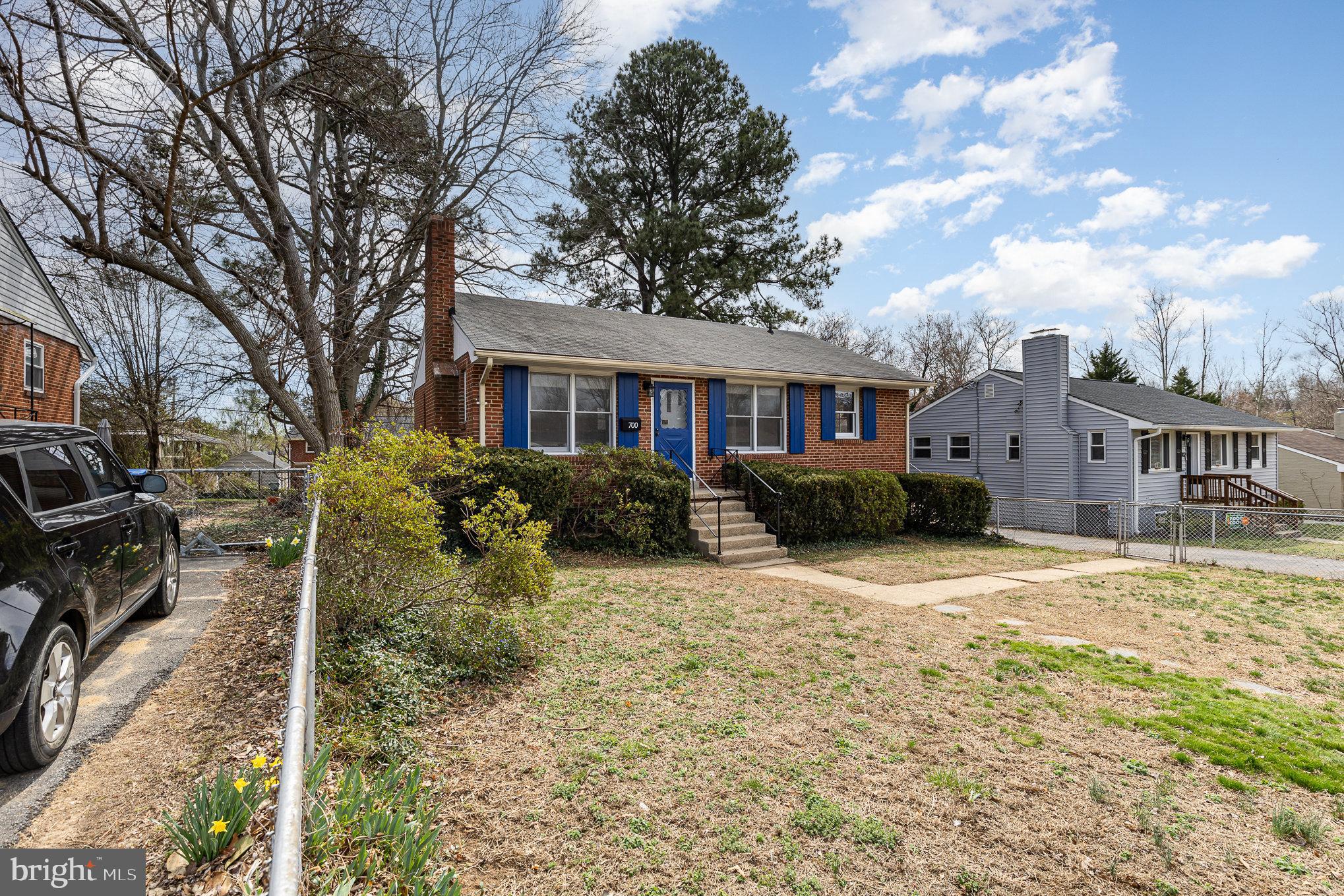 NORMANDY VILLAGE - Residential