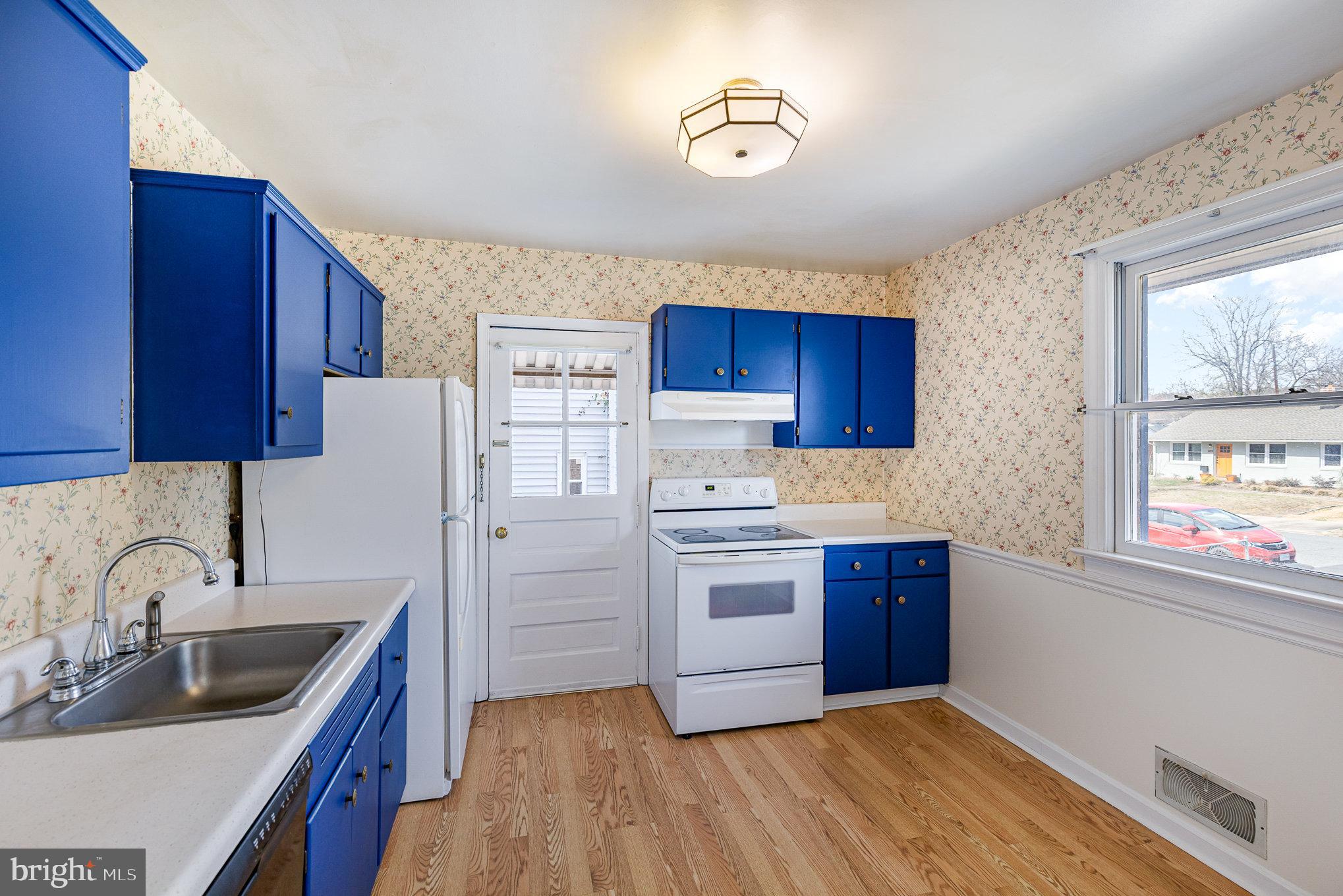 NORMANDY VILLAGE - Residential