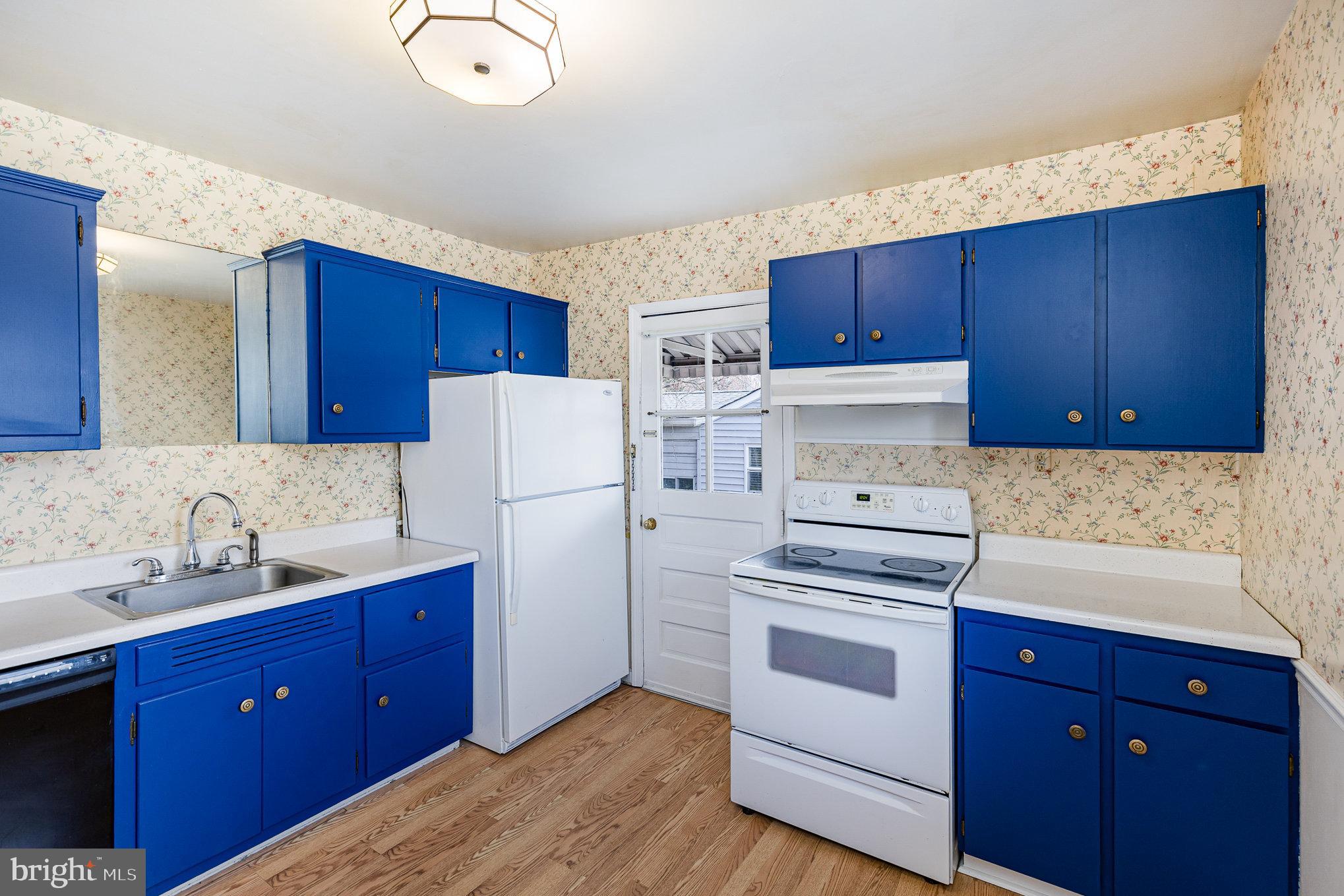 NORMANDY VILLAGE - Residential