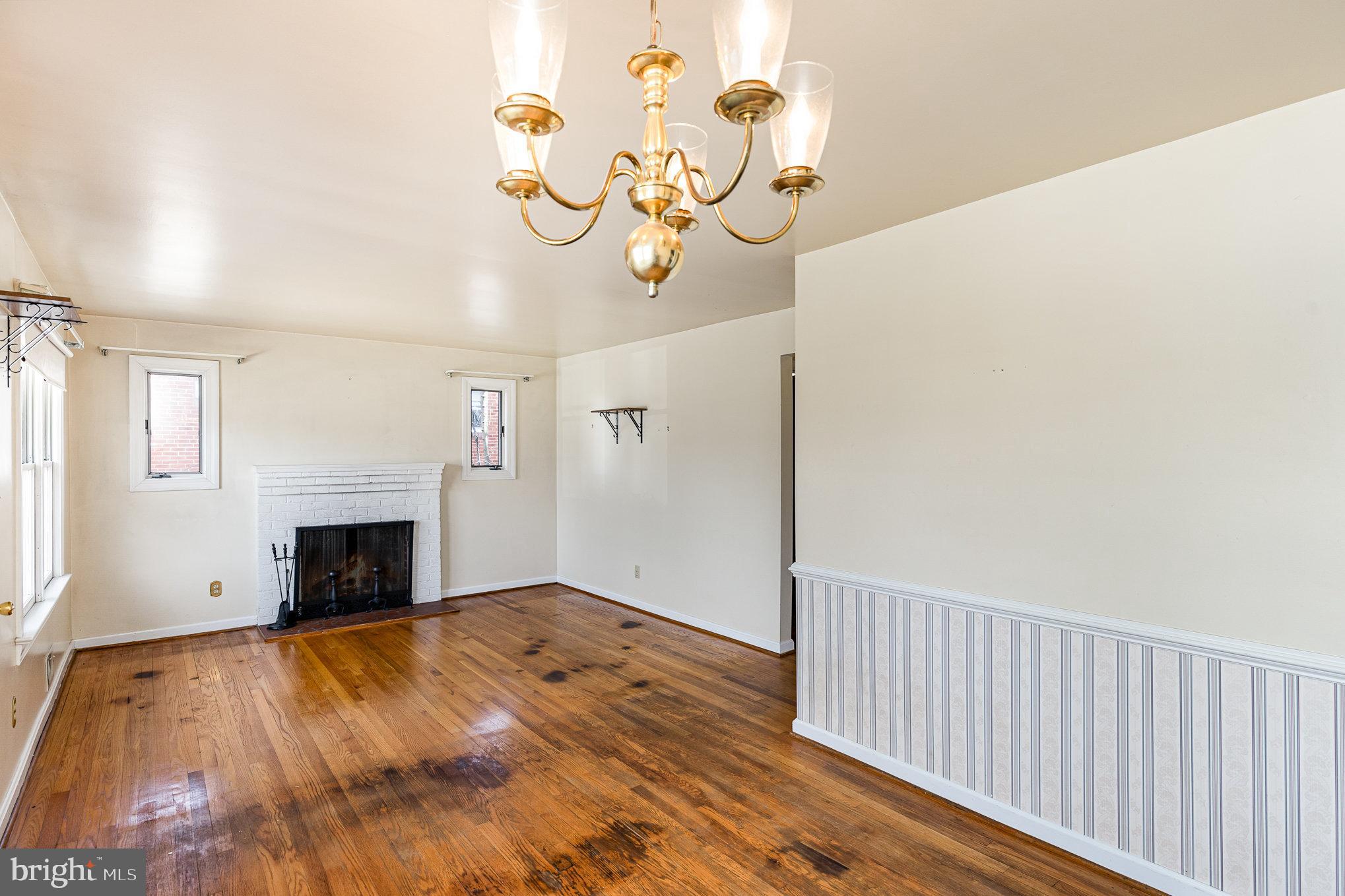 NORMANDY VILLAGE - Residential