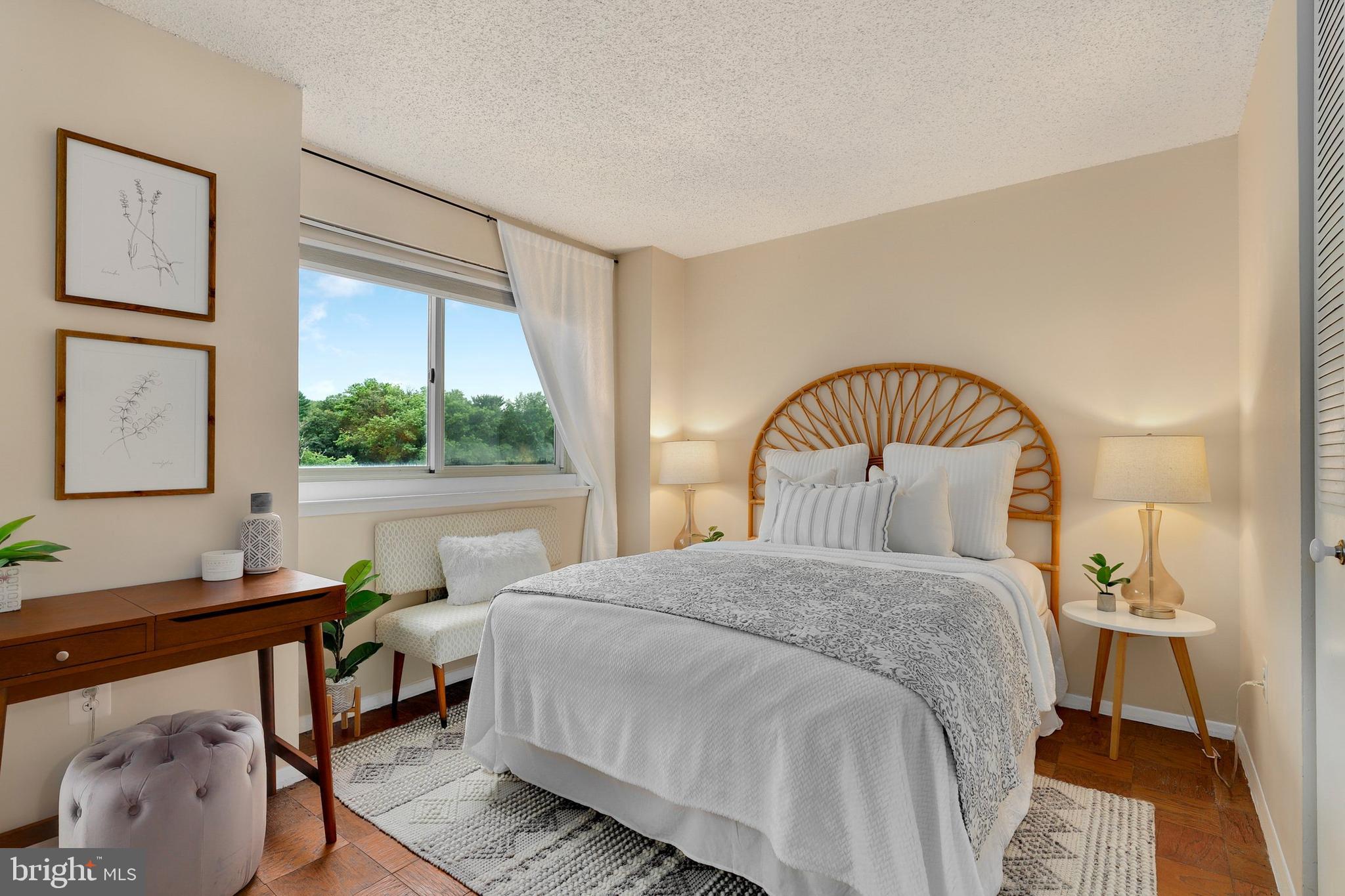 PARC EAST - Residential