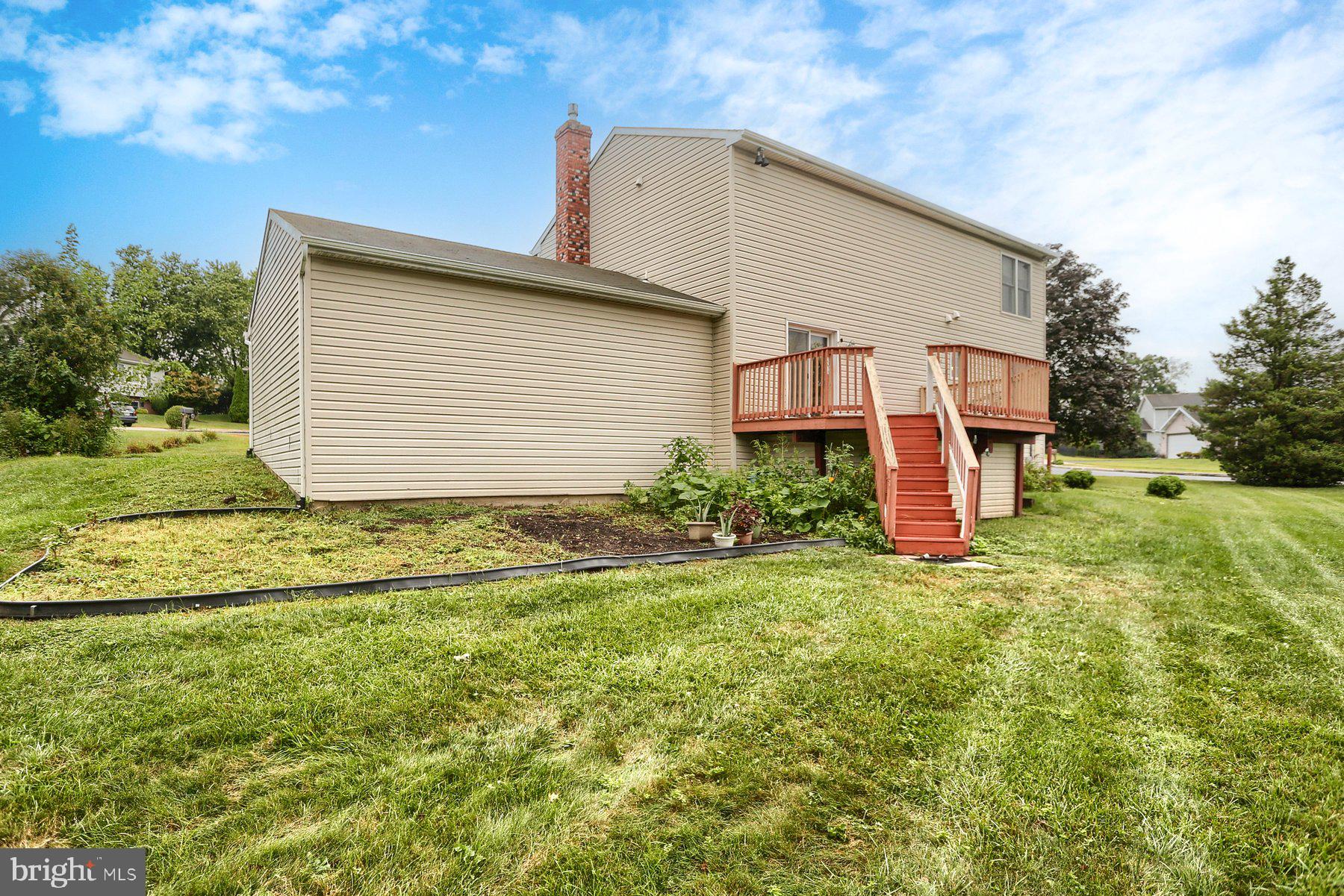 SPRINGFORD MANOR - Residential