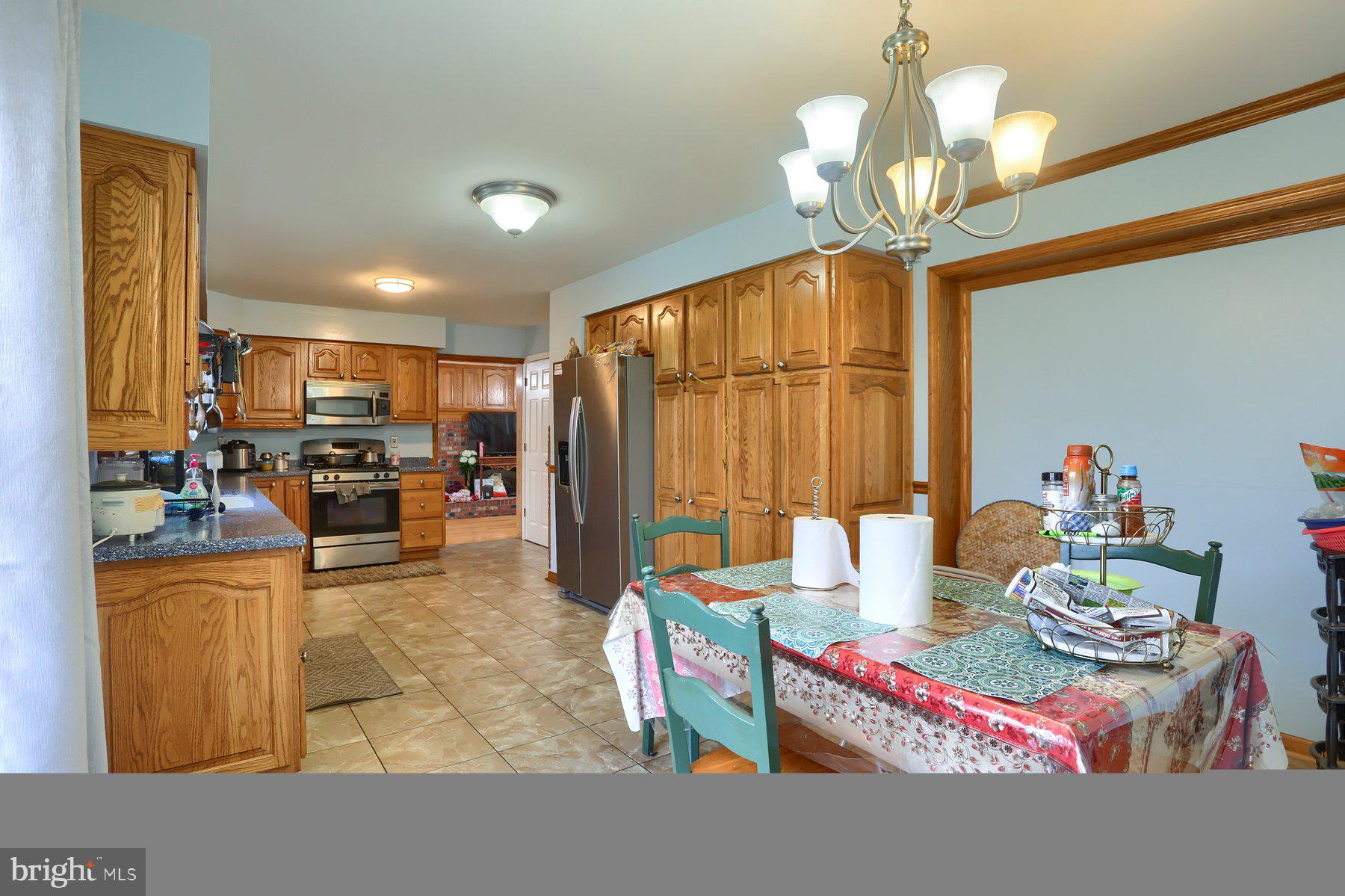 SPRINGFORD MANOR - Residential