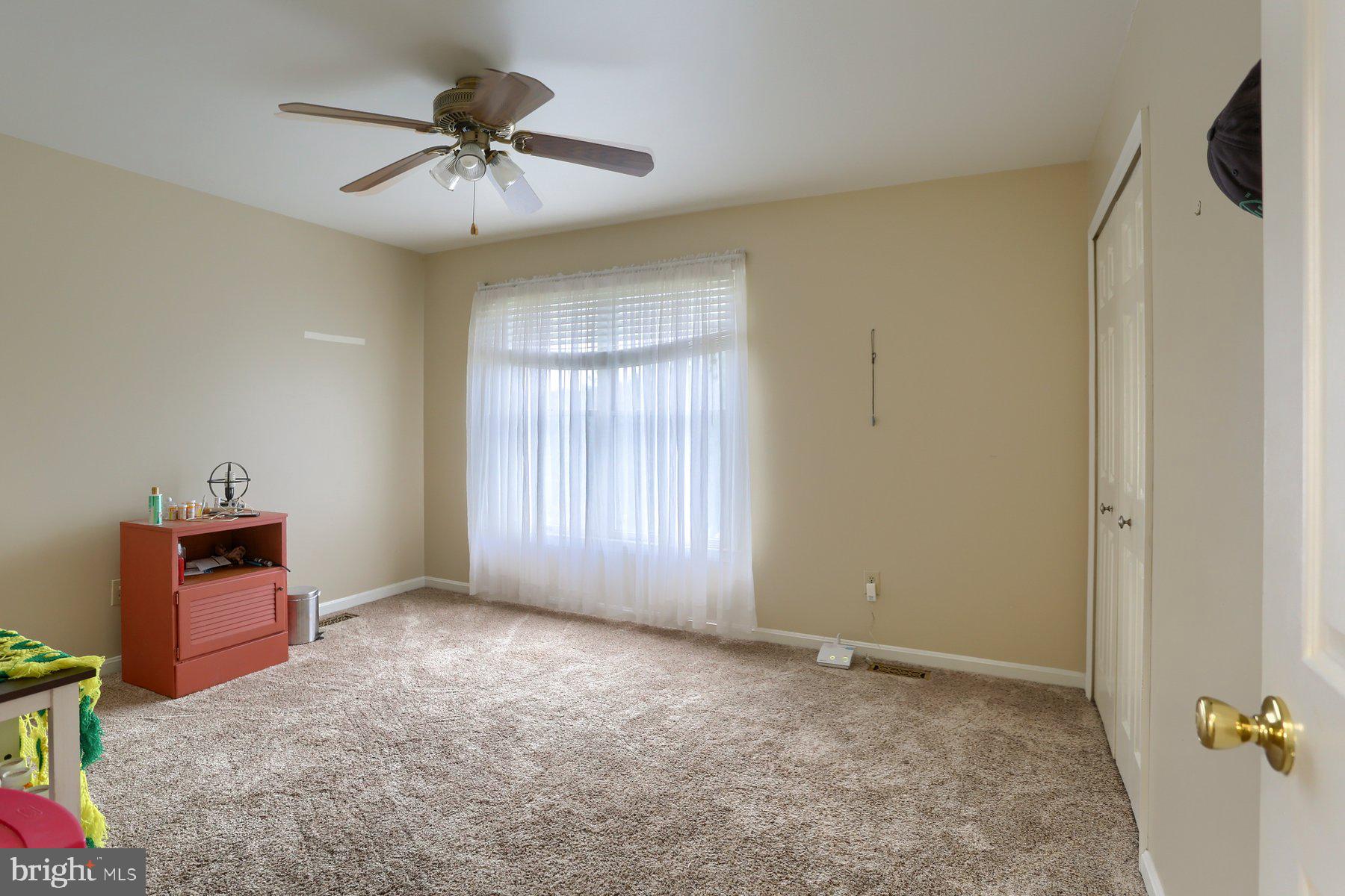 SPRINGFORD MANOR - Residential