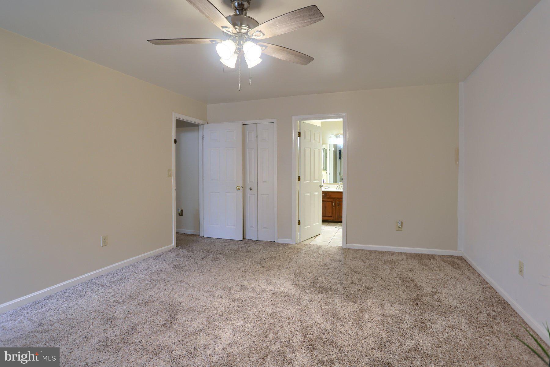 SPRINGFORD MANOR - Residential