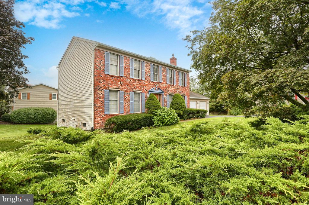 Photo of 6418 Gillingham Lane, HARRISBURG, PA 17111 (MLS # PADA2048328)