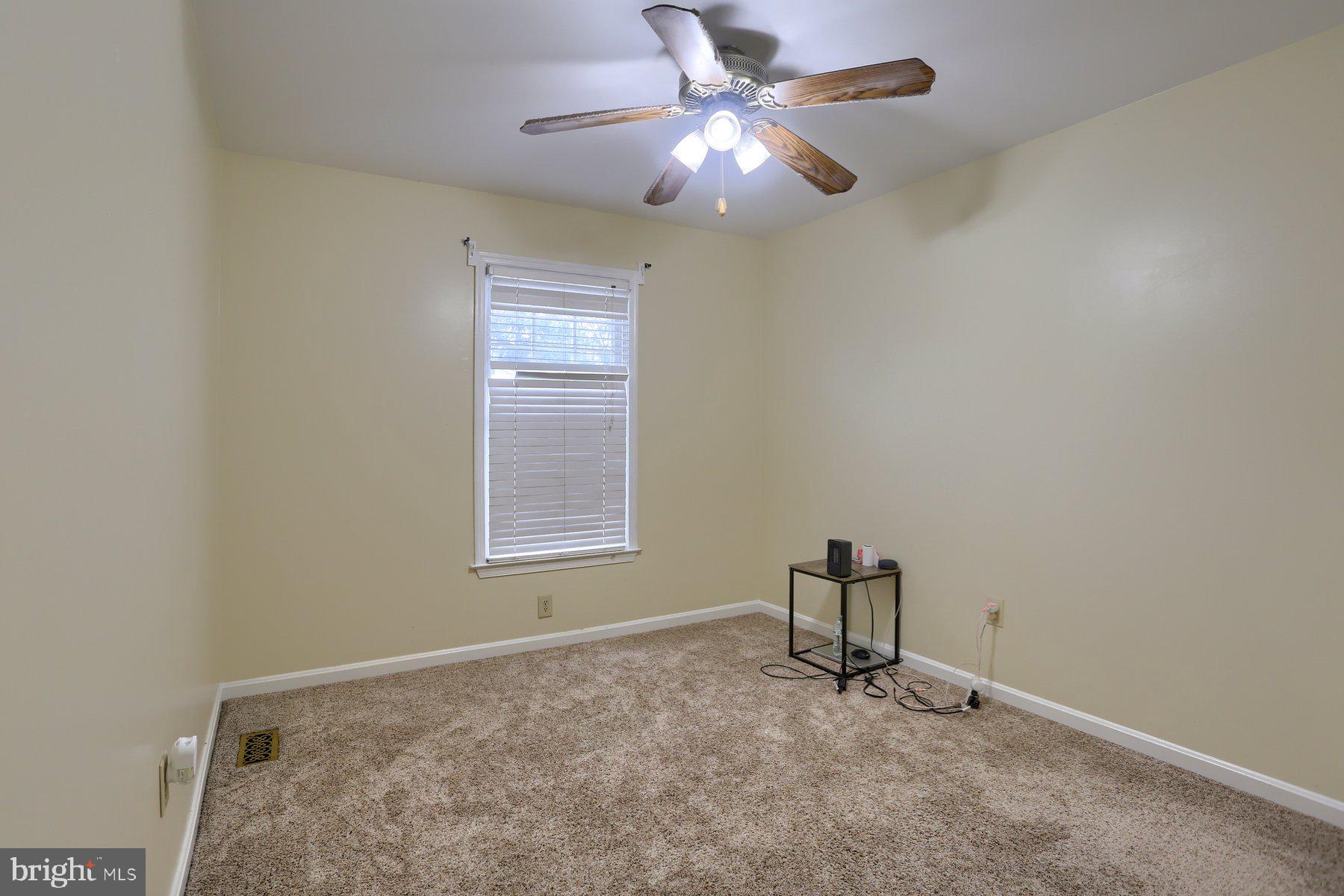 SPRINGFORD MANOR - Residential