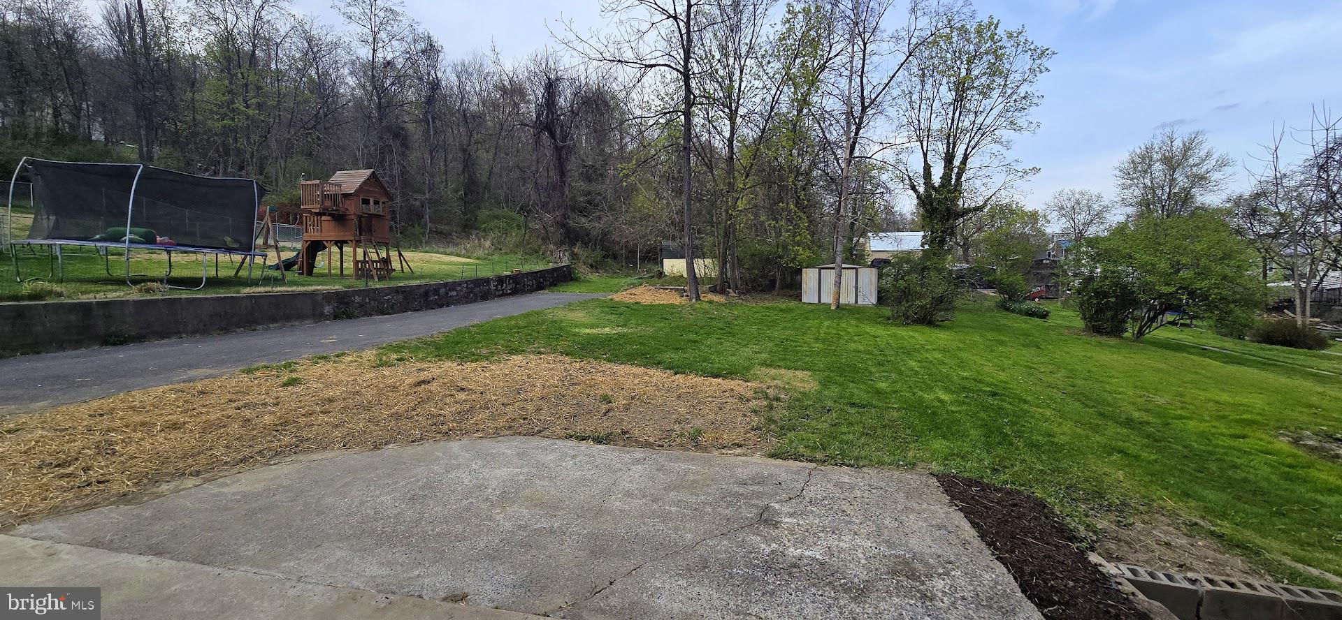 LEWISTOWN BORO - Residential