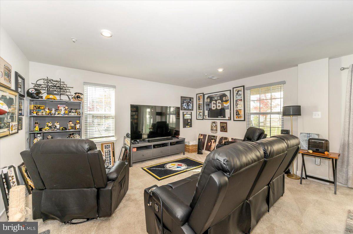 BELLE AIR TOWNHOMES - Residential