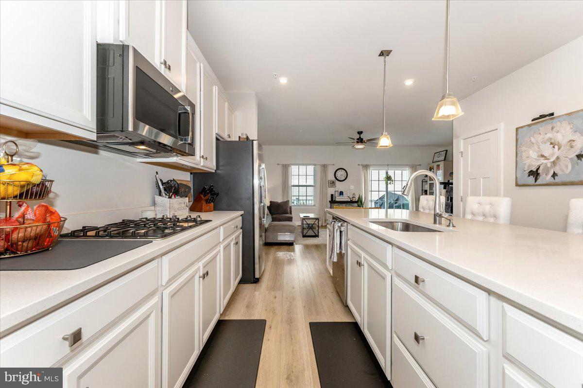 BELLE AIR TOWNHOMES - Residential