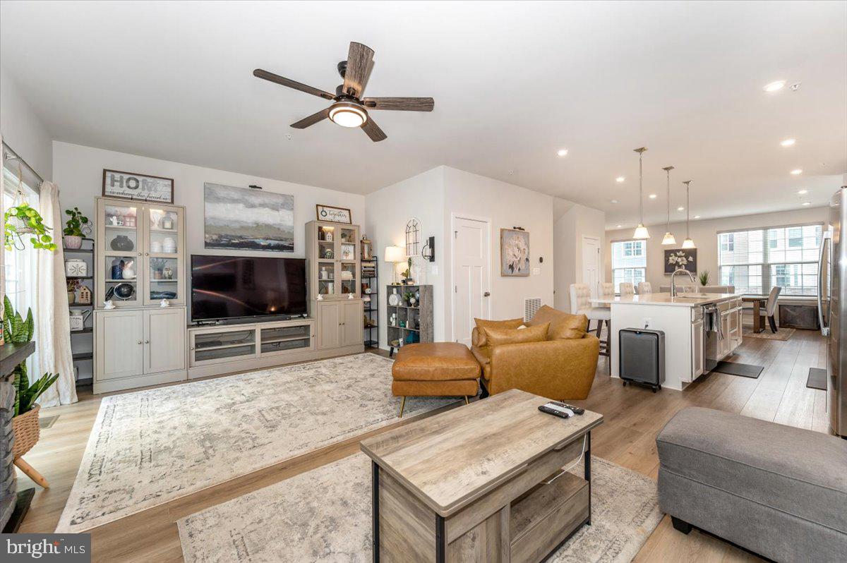 BELLE AIR TOWNHOMES - Residential