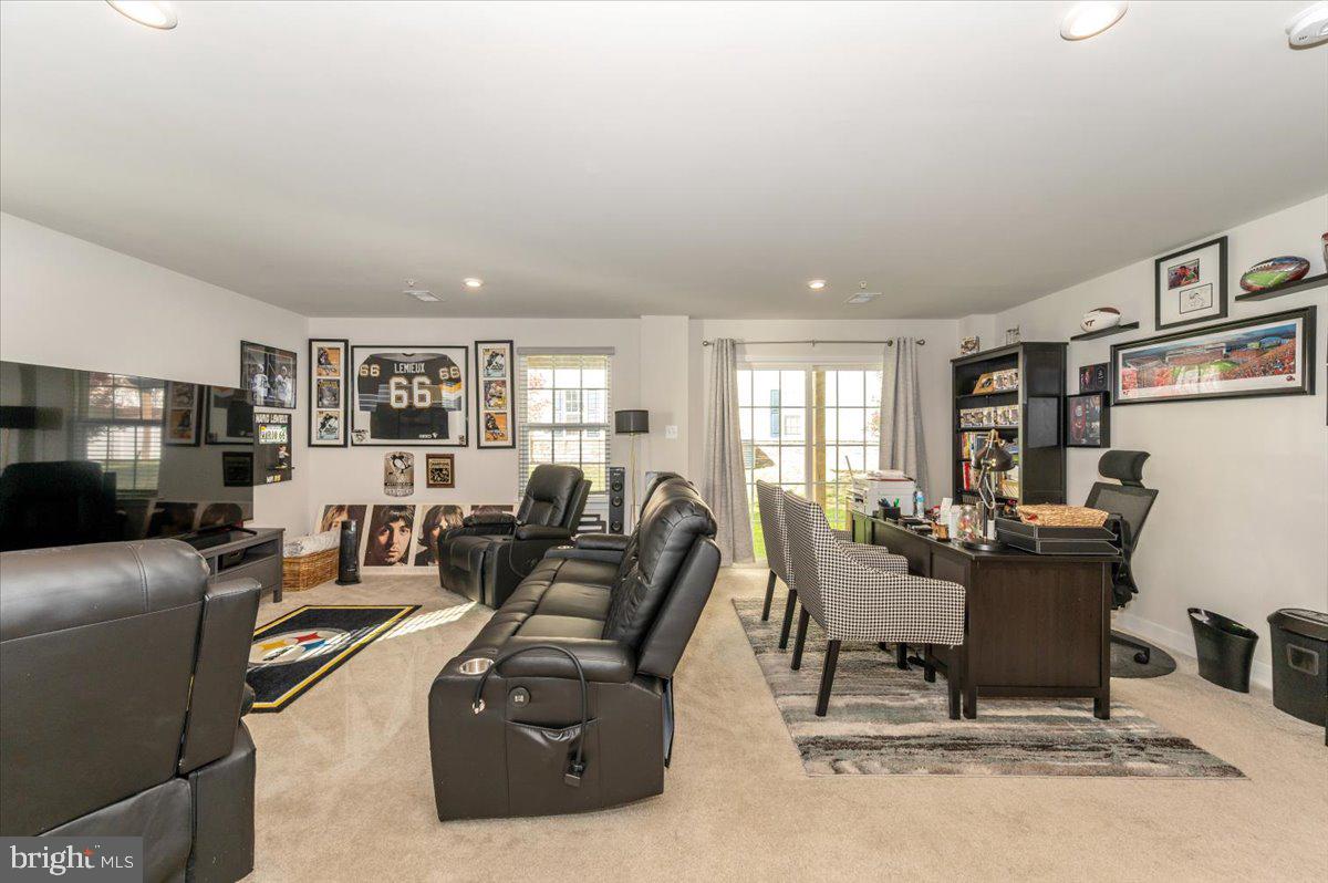 BELLE AIR TOWNHOMES - Residential