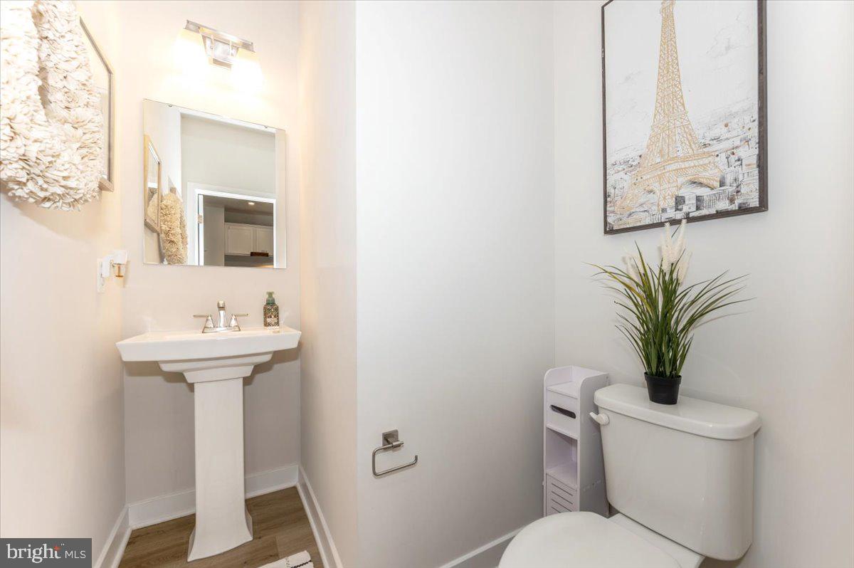 BELLE AIR TOWNHOMES - Residential