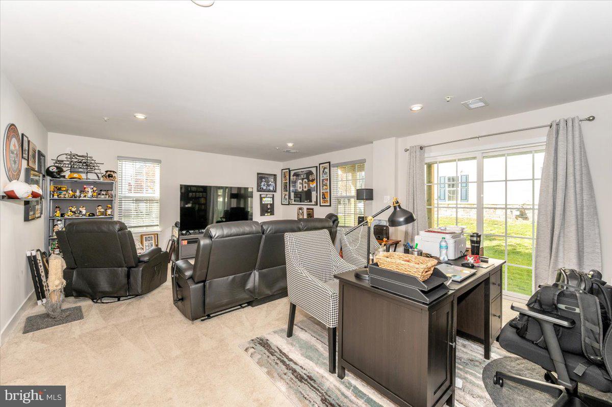 BELLE AIR TOWNHOMES - Residential