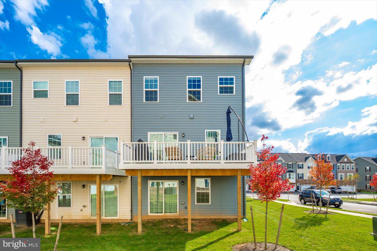 BELLE AIR TOWNHOMES - Residential