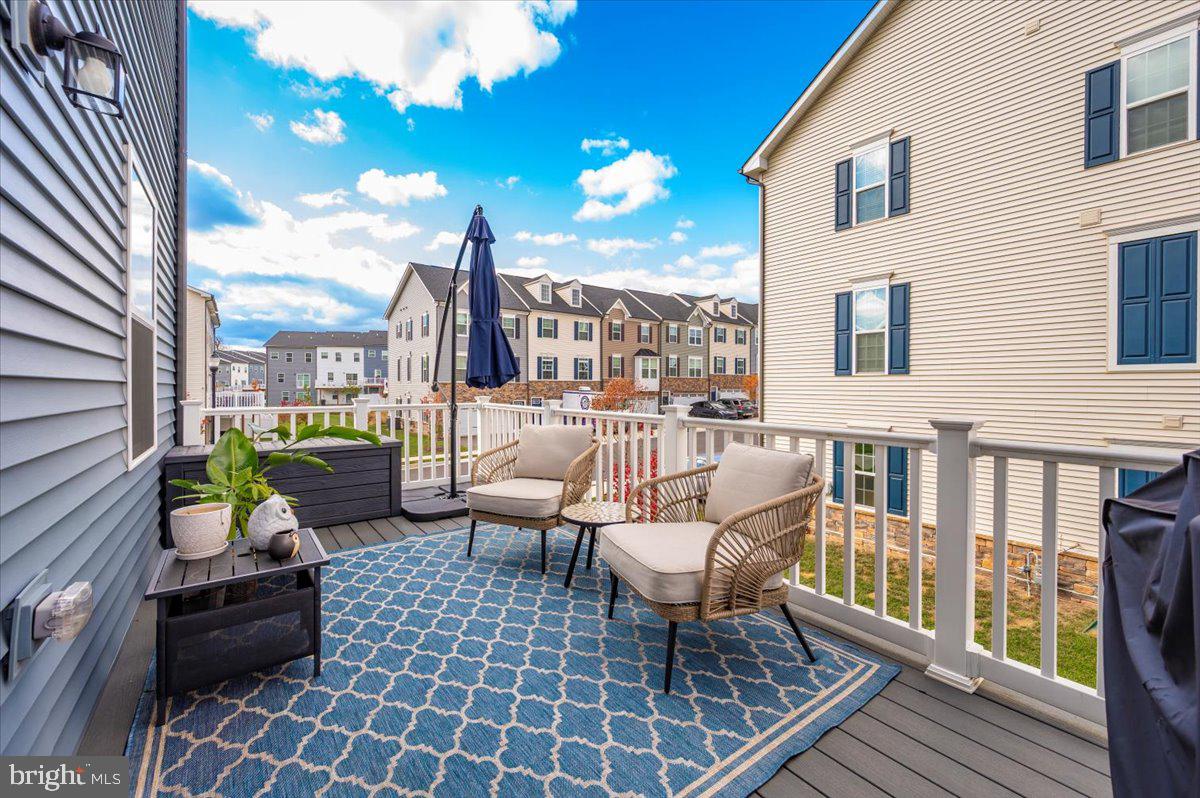 BELLE AIR TOWNHOMES - Residential