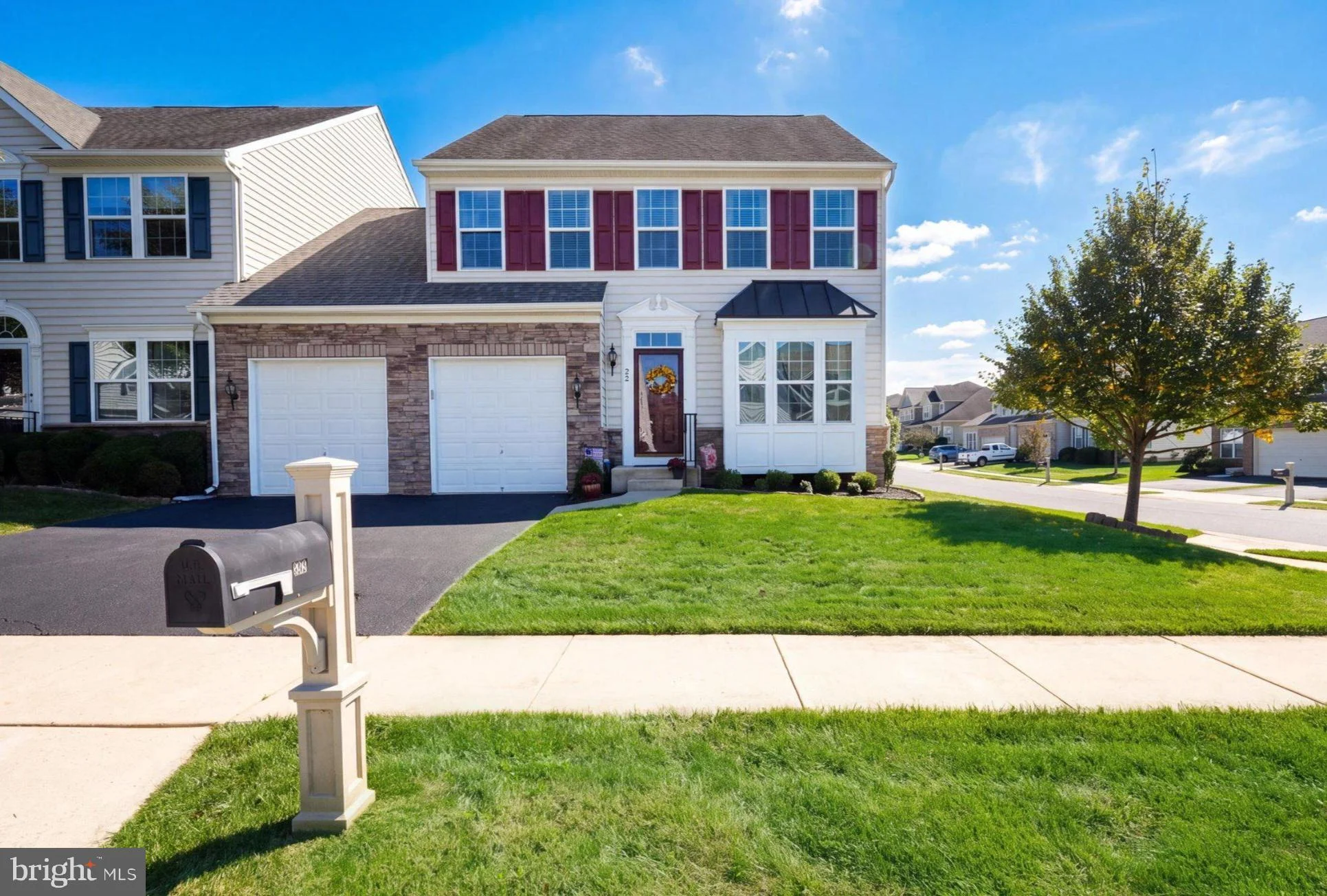 33 Vaughn Lane, Newark, DE 19702