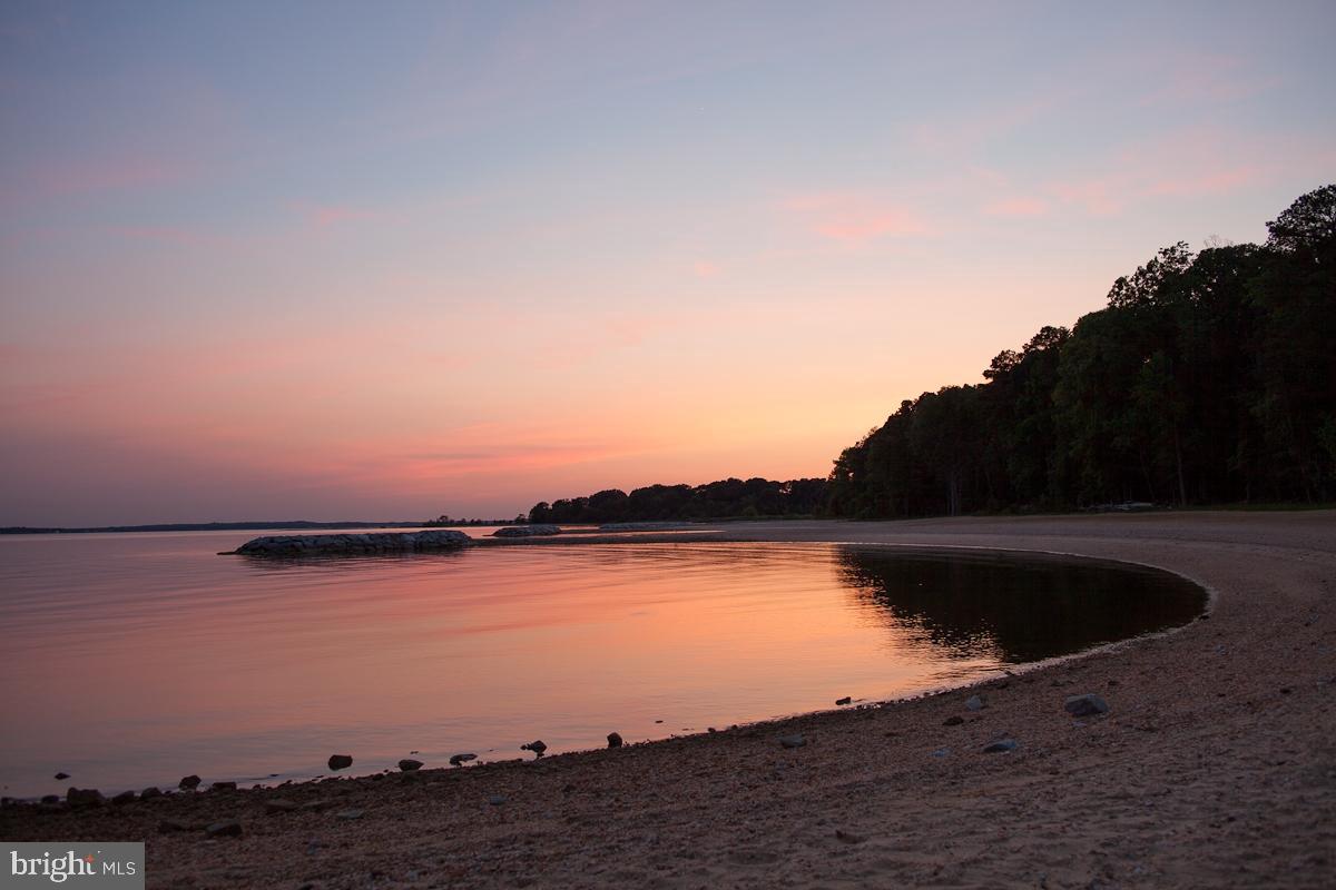 SWAN POINT SUB - Residential