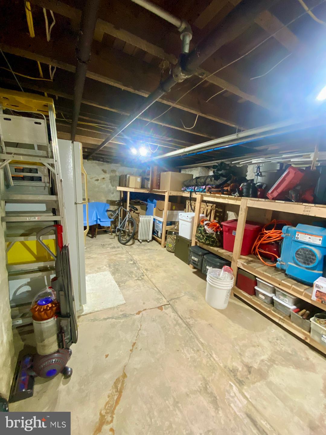 WILLOW MANOR - Residential