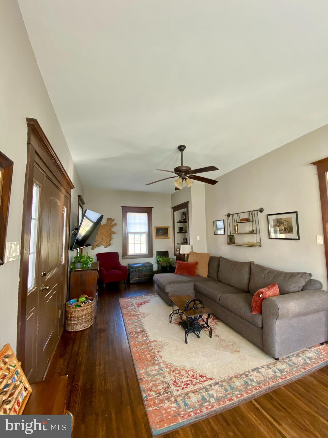 WILLOW MANOR - Residential