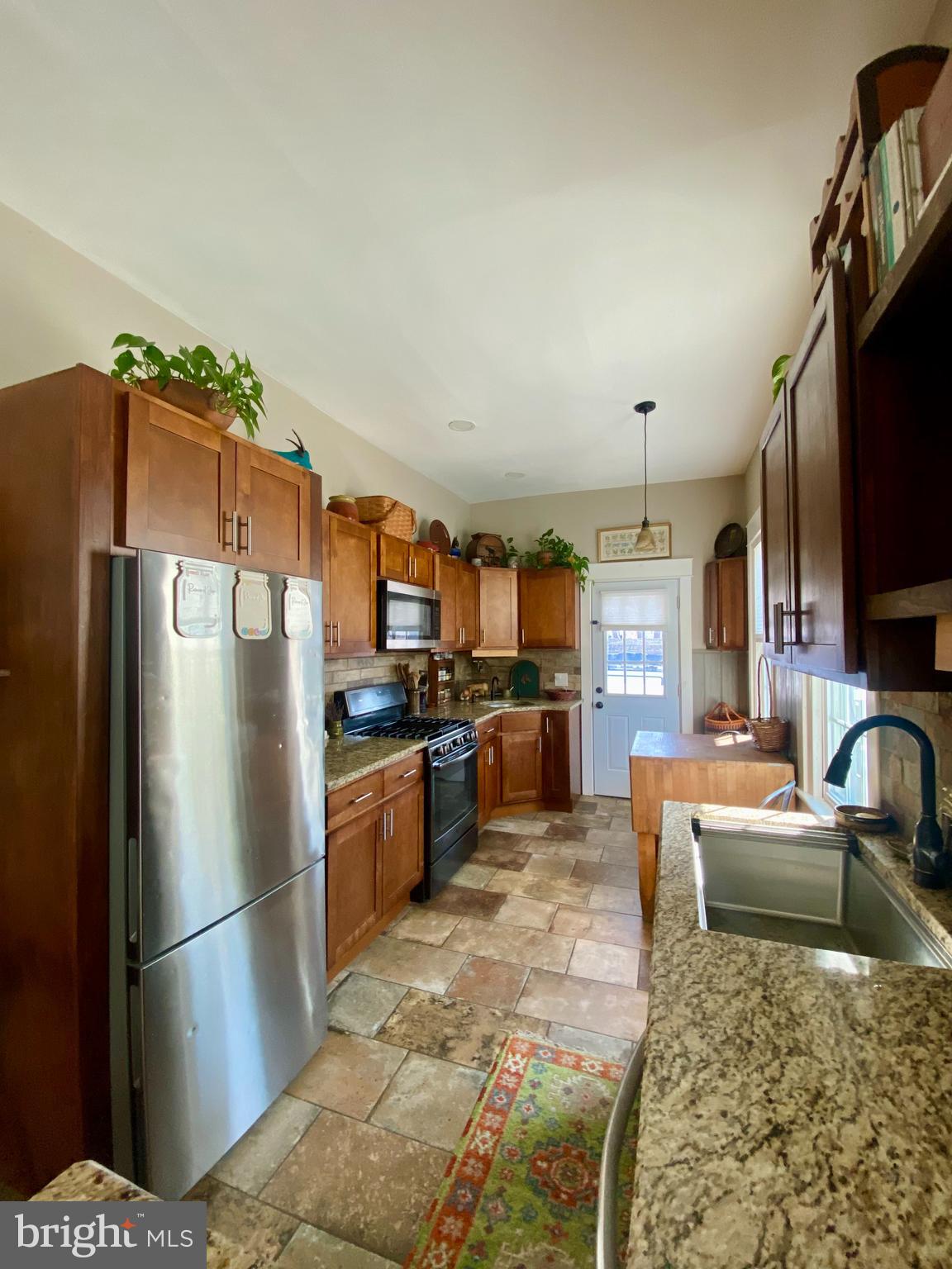 WILLOW MANOR - Residential