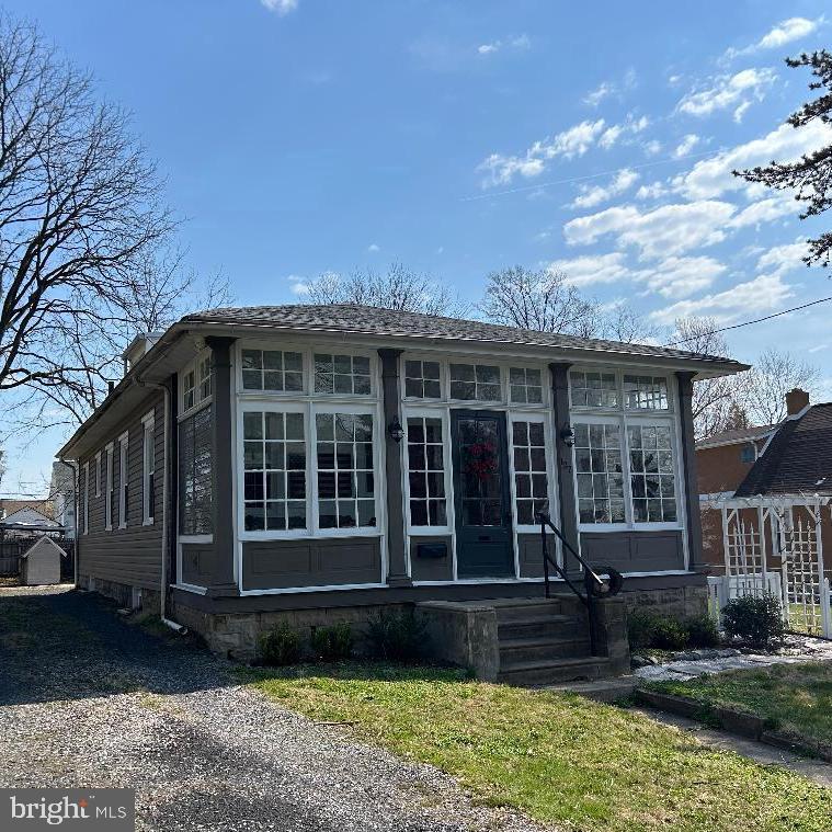 WILLOW MANOR - Residential