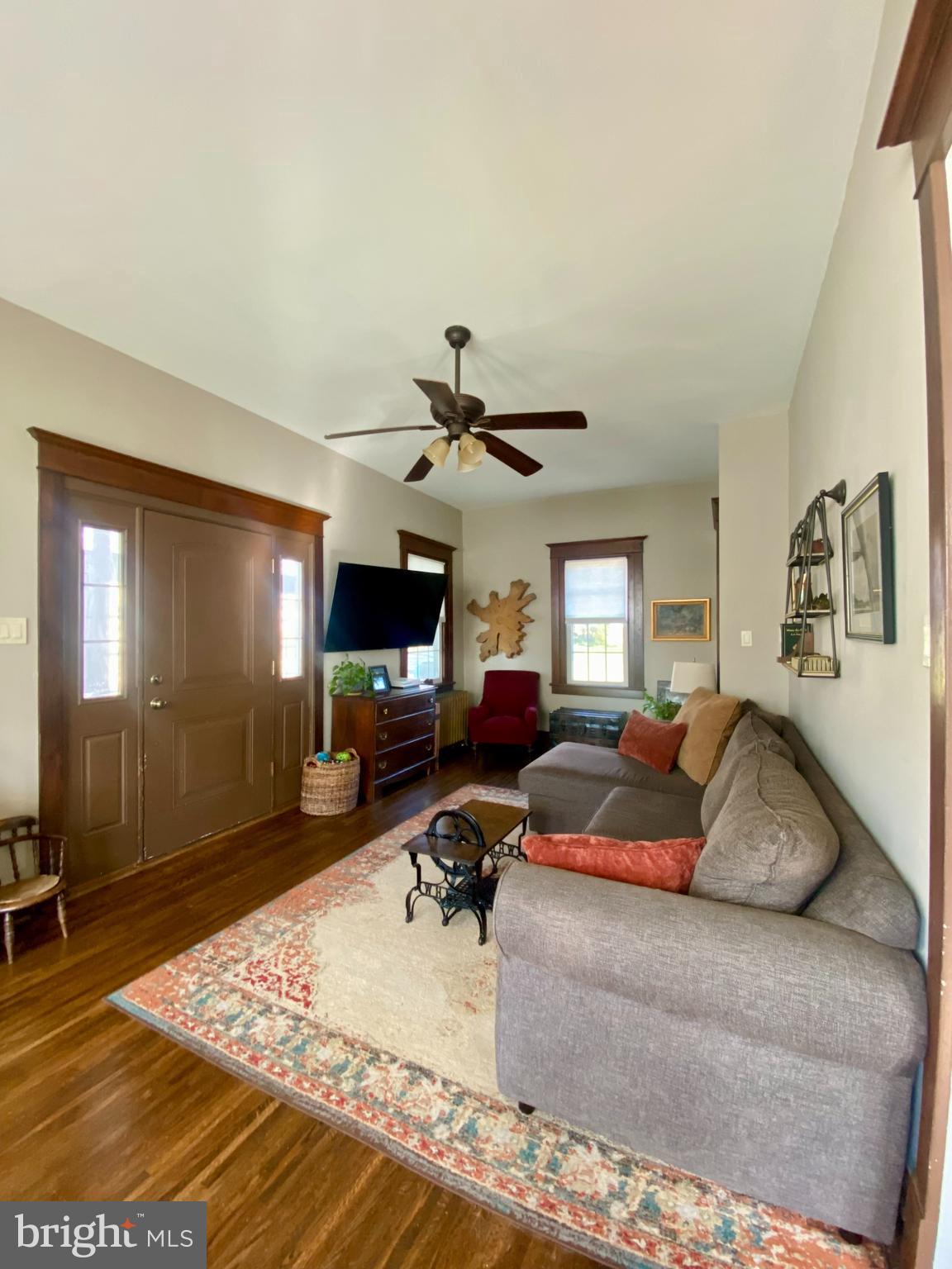 WILLOW MANOR - Residential