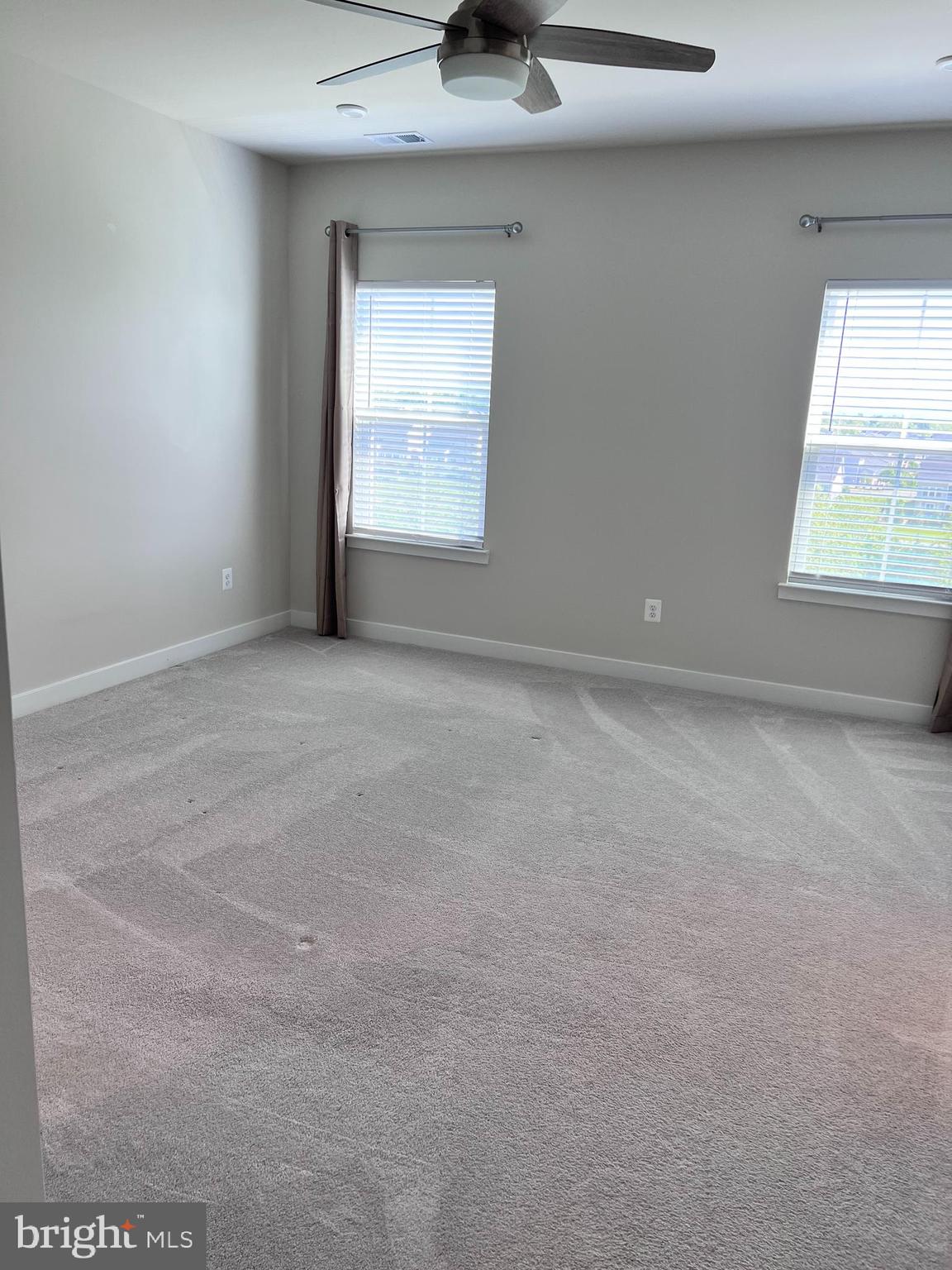 LAKE FREDERICK - Residential Lease