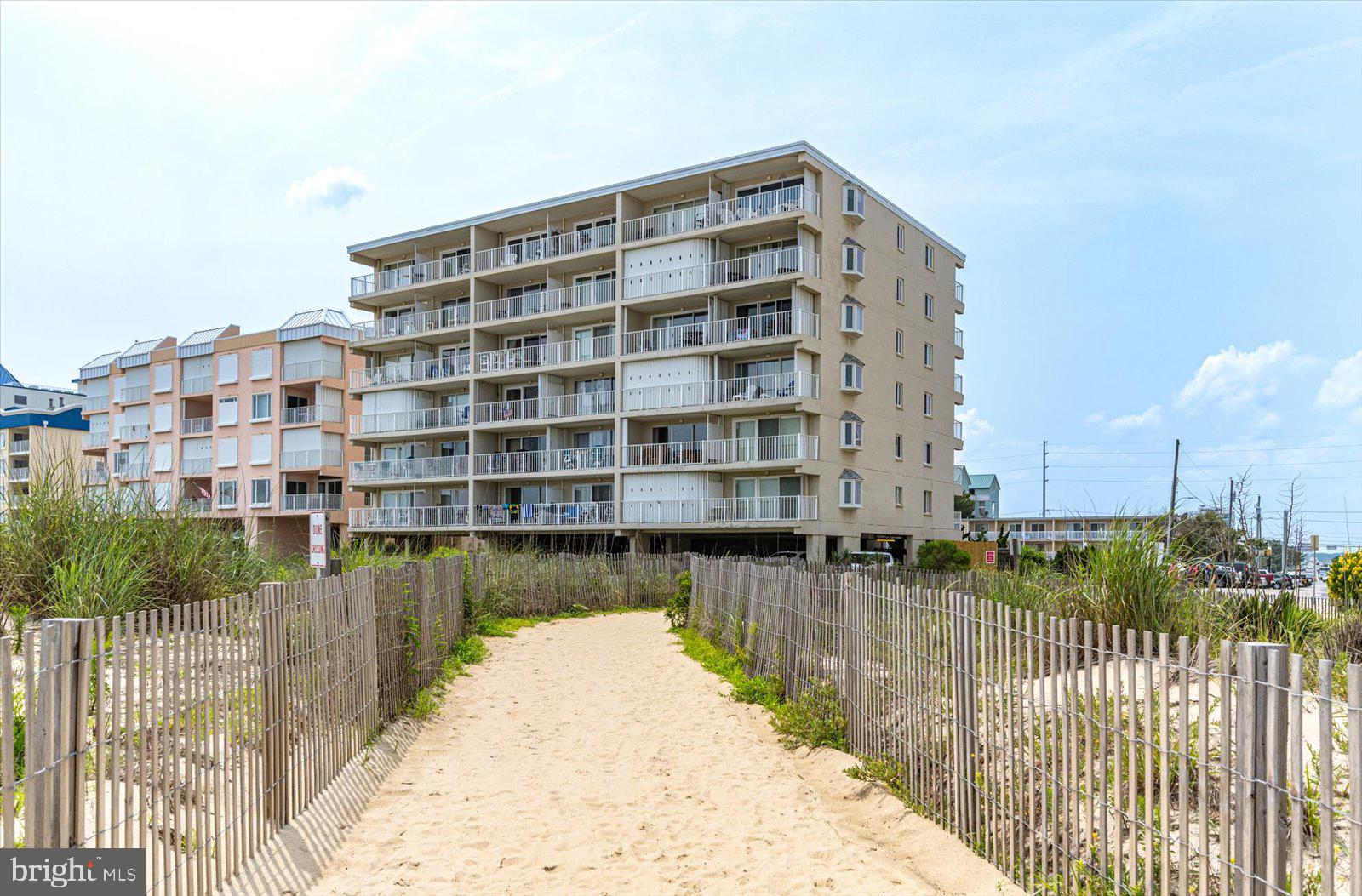 6109 ATLANTIC AVENUE 501