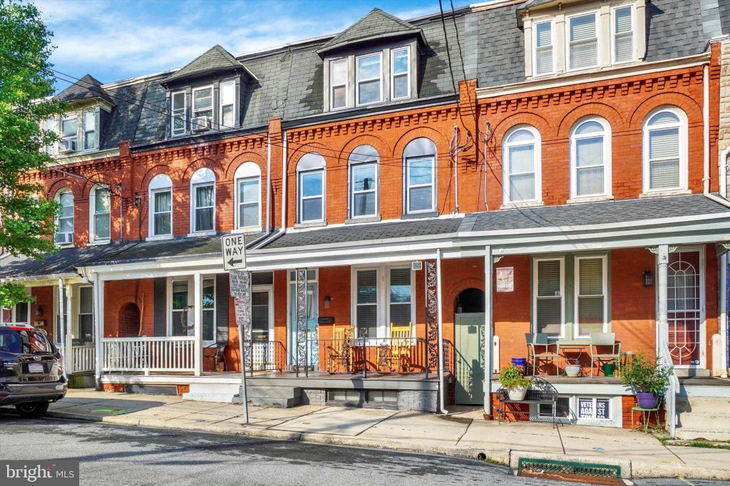 Photo of 220 N Shippen Street, LANCASTER, PA 17602 (MLS # PALA2094536)