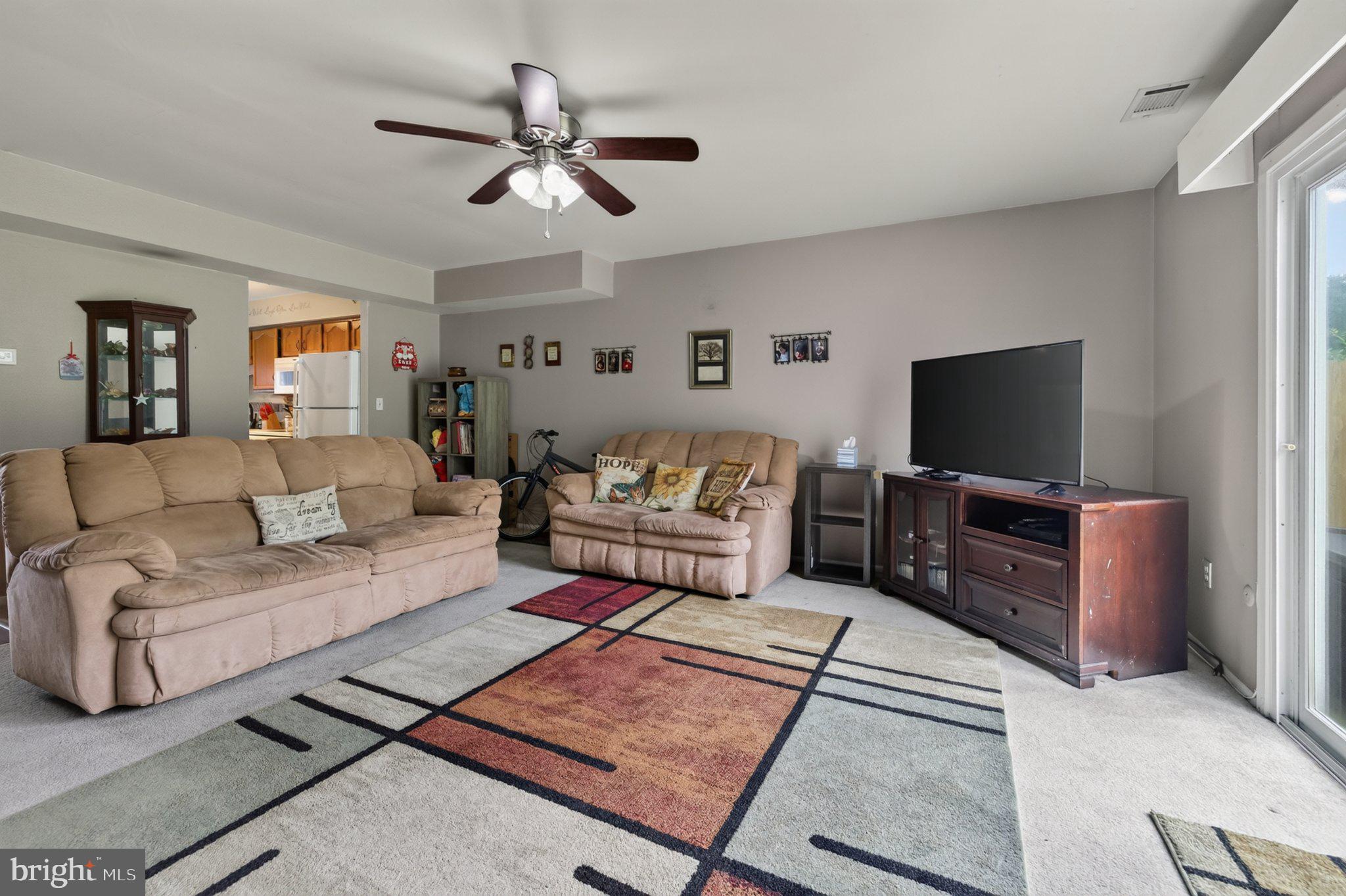 1805 PENNLAND COURT