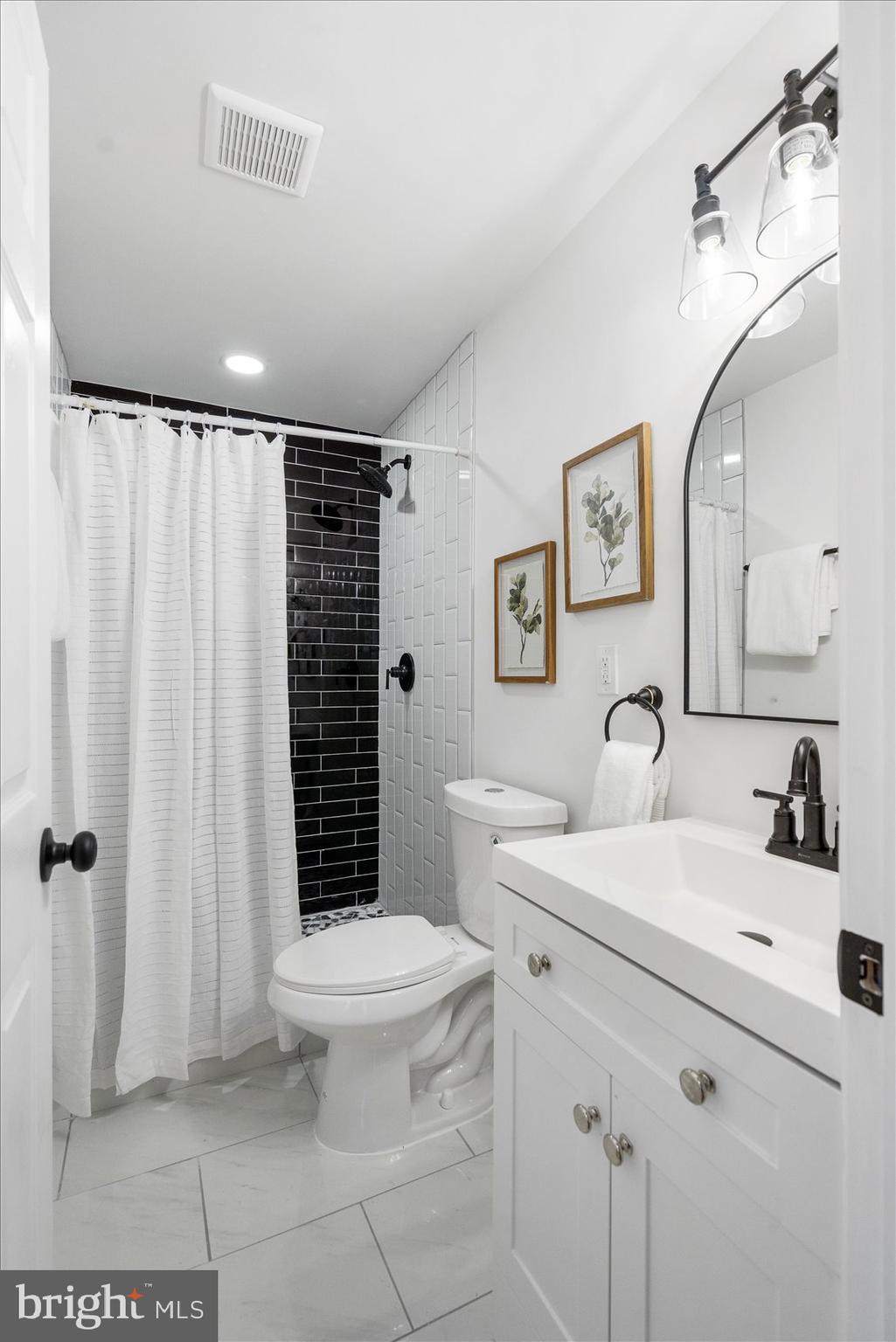 NORTHWOOD - Residential