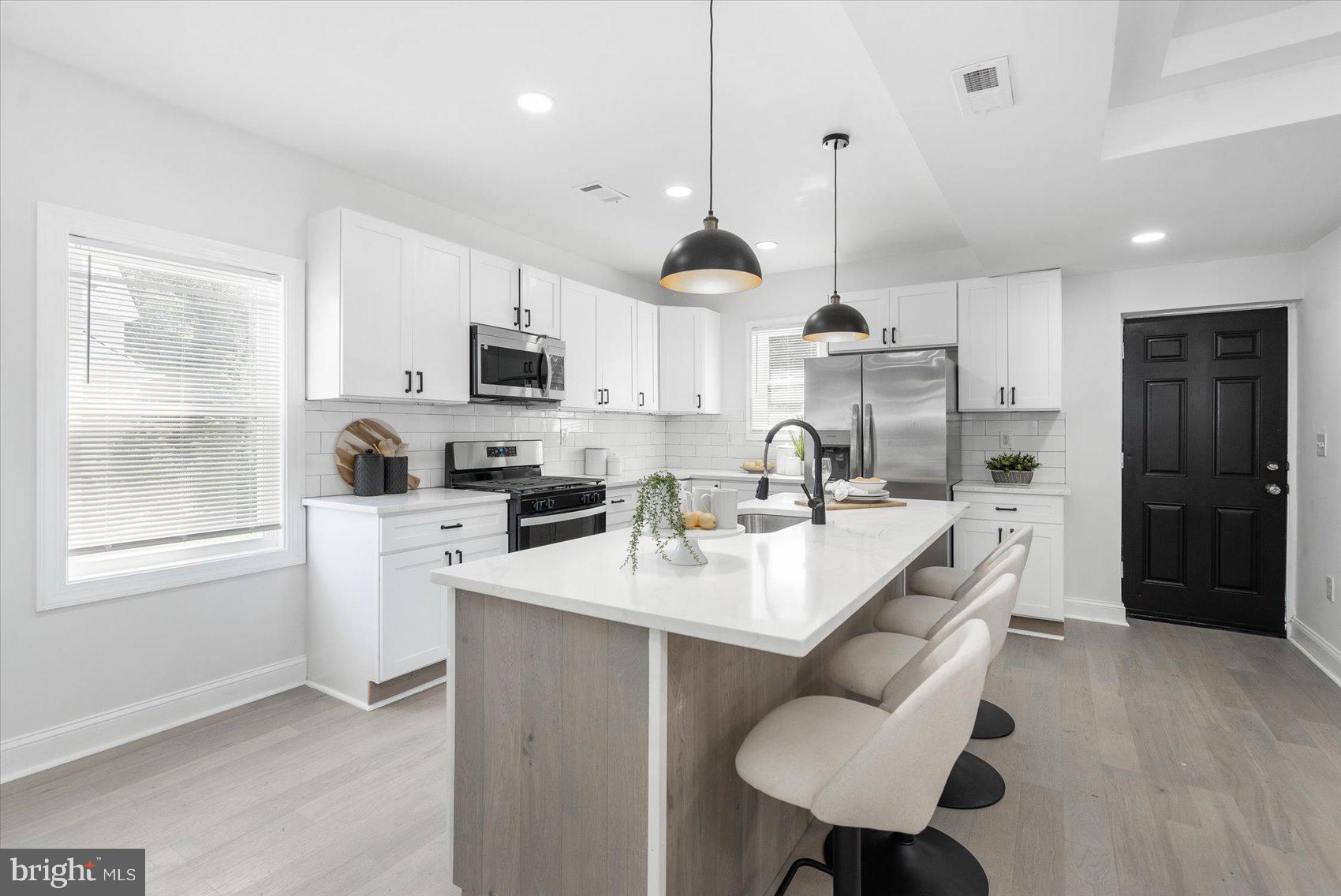 NORTHWOOD - Residential