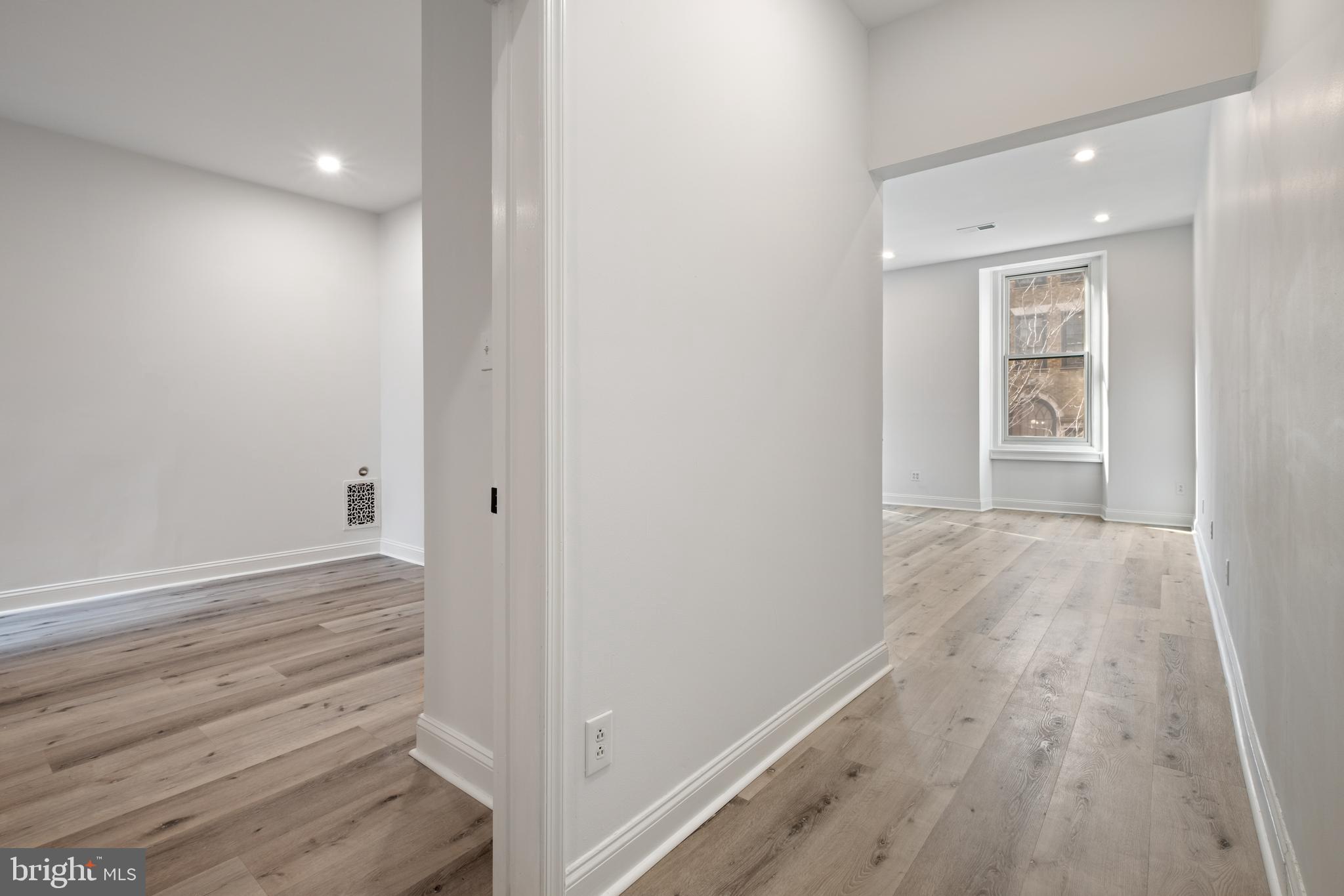 RITTENHOUSE SQUARE - Commercial Sale