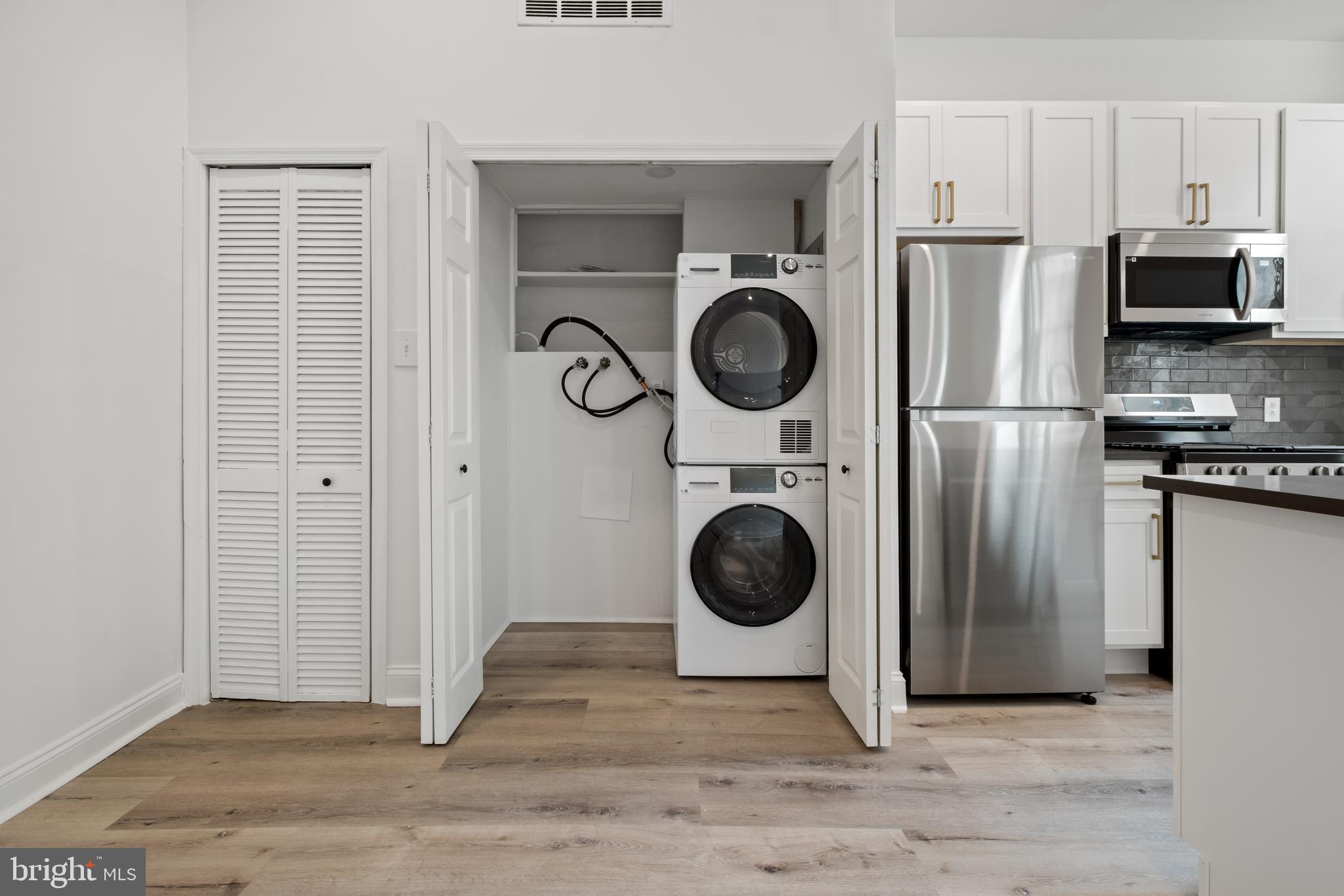 RITTENHOUSE SQUARE - Commercial Sale