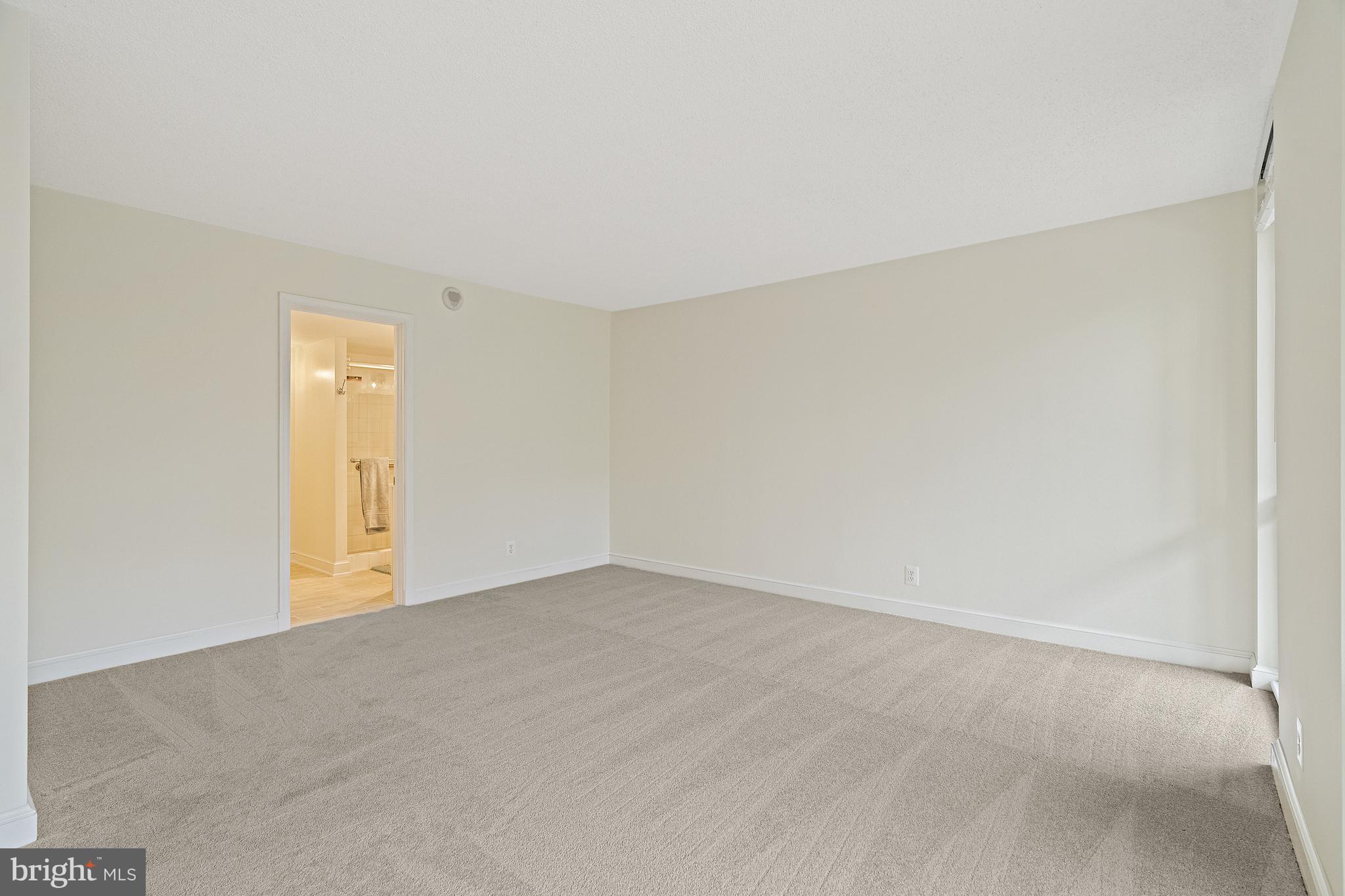 MCLEAN HOUSE NORTH - Residential