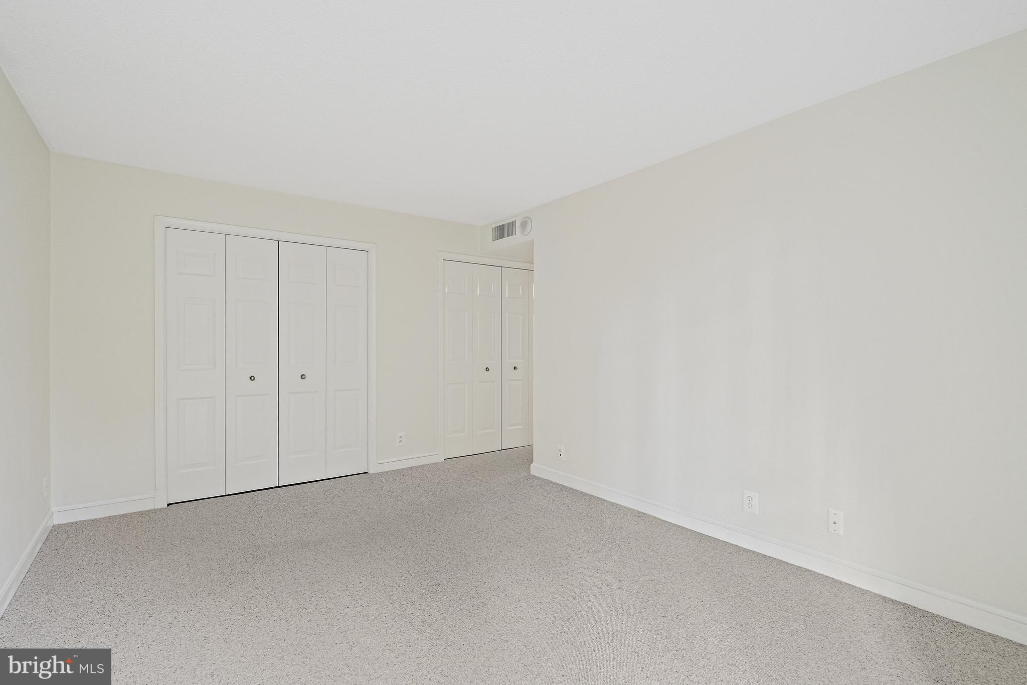 MCLEAN HOUSE NORTH - Residential