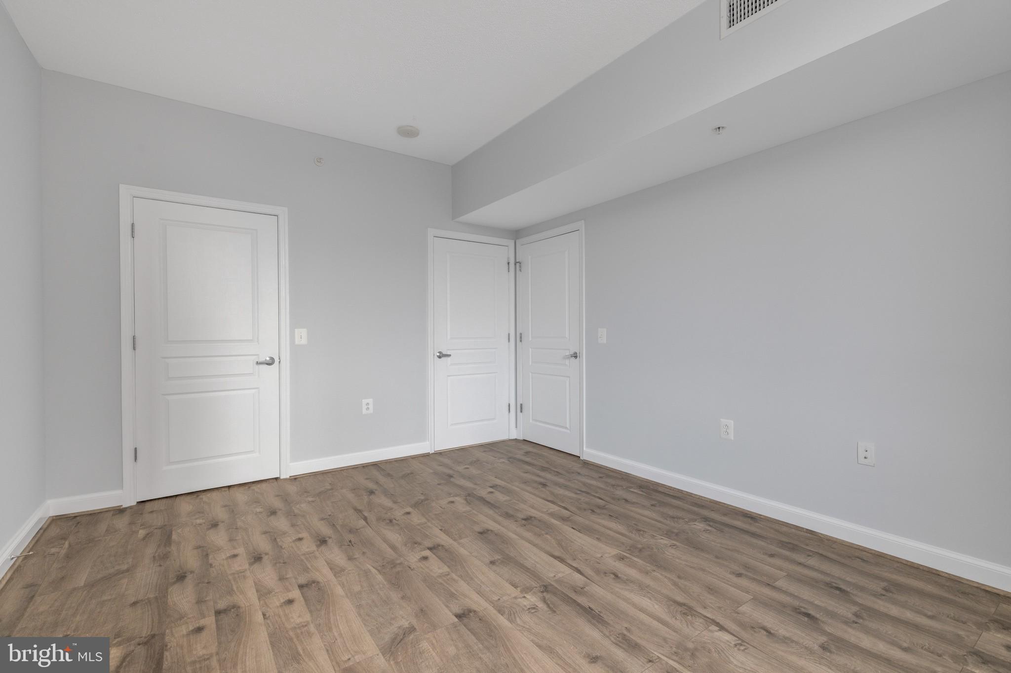 MIDTOWN ALEXANDRIA STATION CONDOMINIUM - Residential