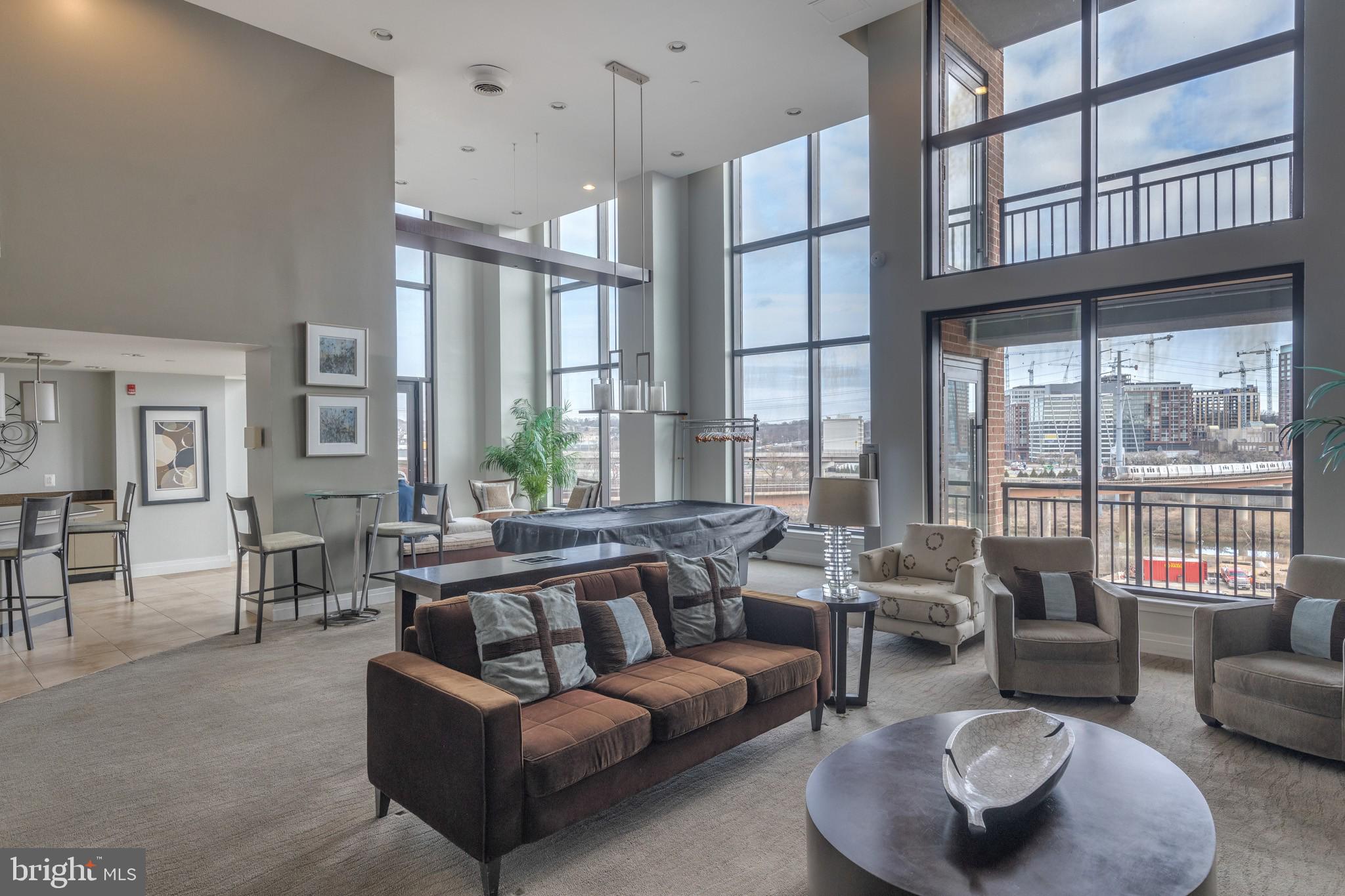 MIDTOWN ALEXANDRIA STATION CONDOMINIUM - Residential