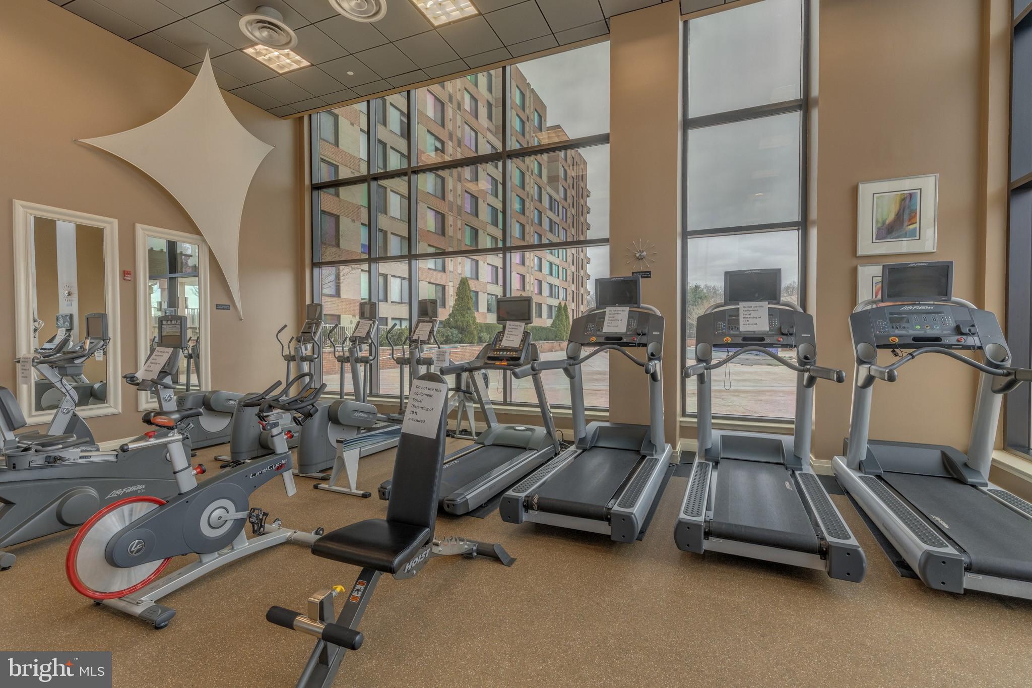 MIDTOWN ALEXANDRIA STATION CONDOMINIUM - Residential