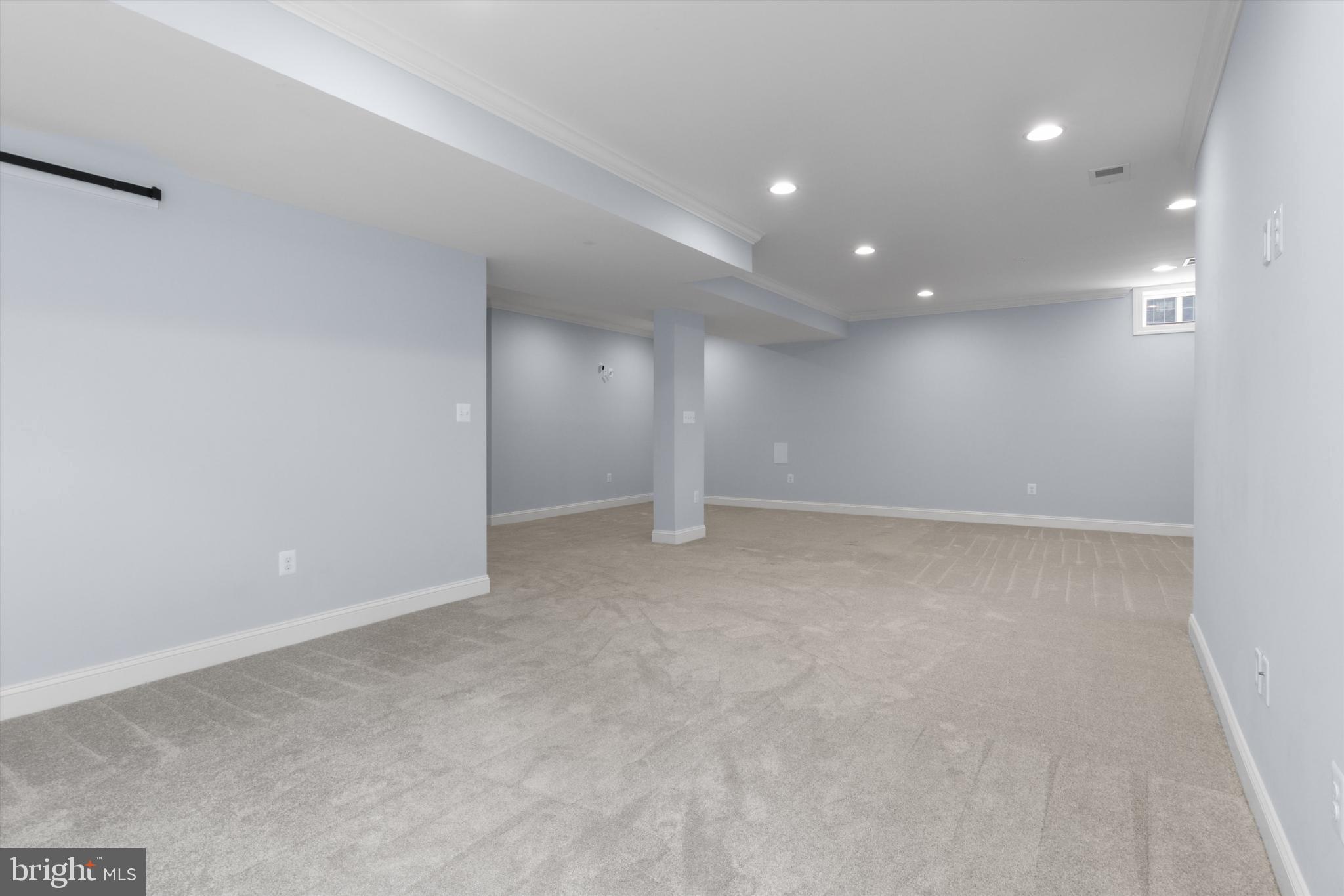 DOMINION VALLEY COUNTRY CLUB - Residential Lease