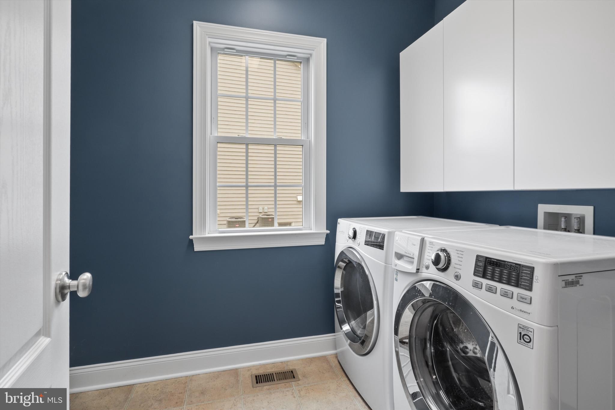 DOMINION VALLEY COUNTRY CLUB - Residential Lease