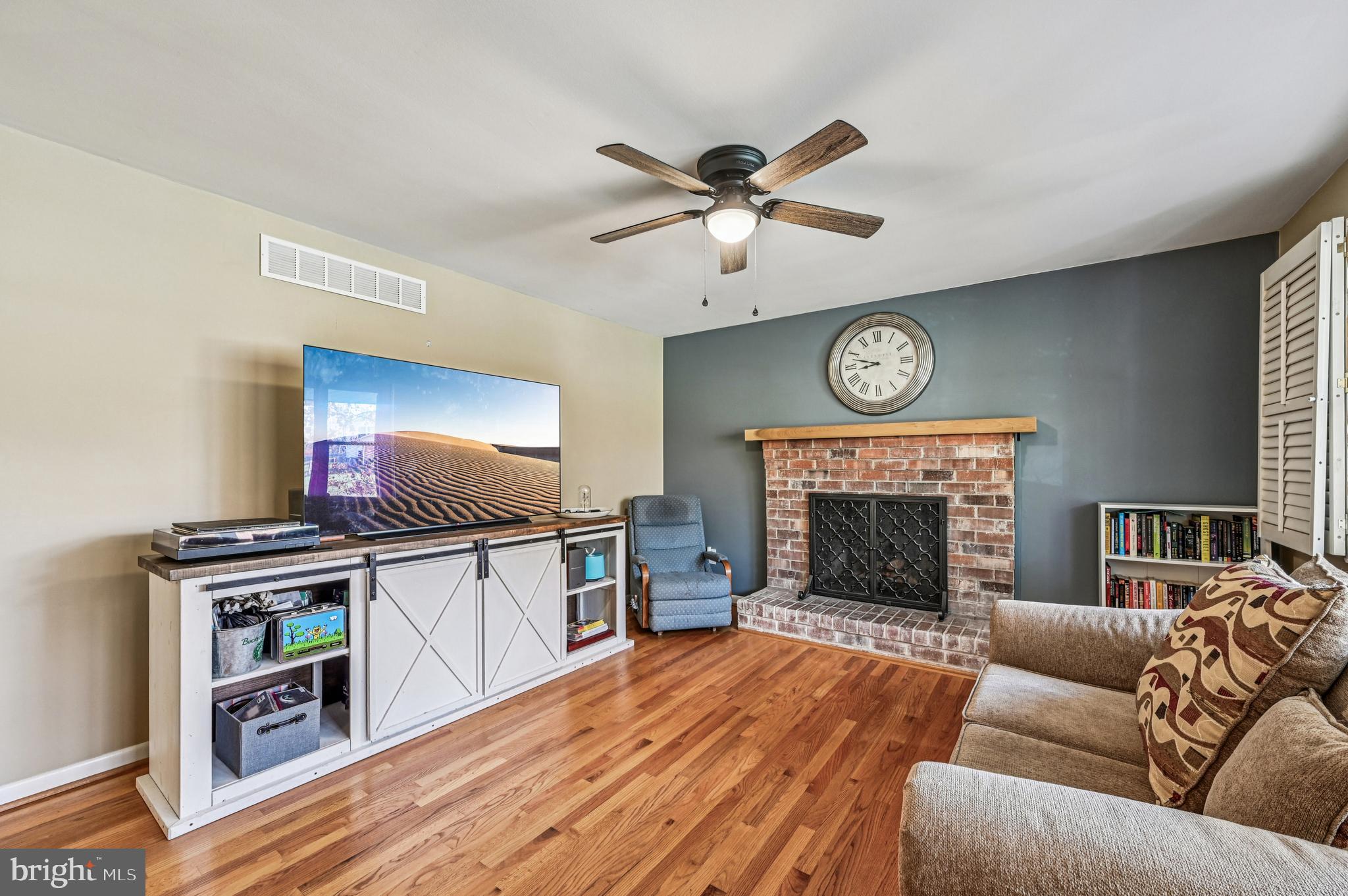 MOUNT HEBRON - Residential