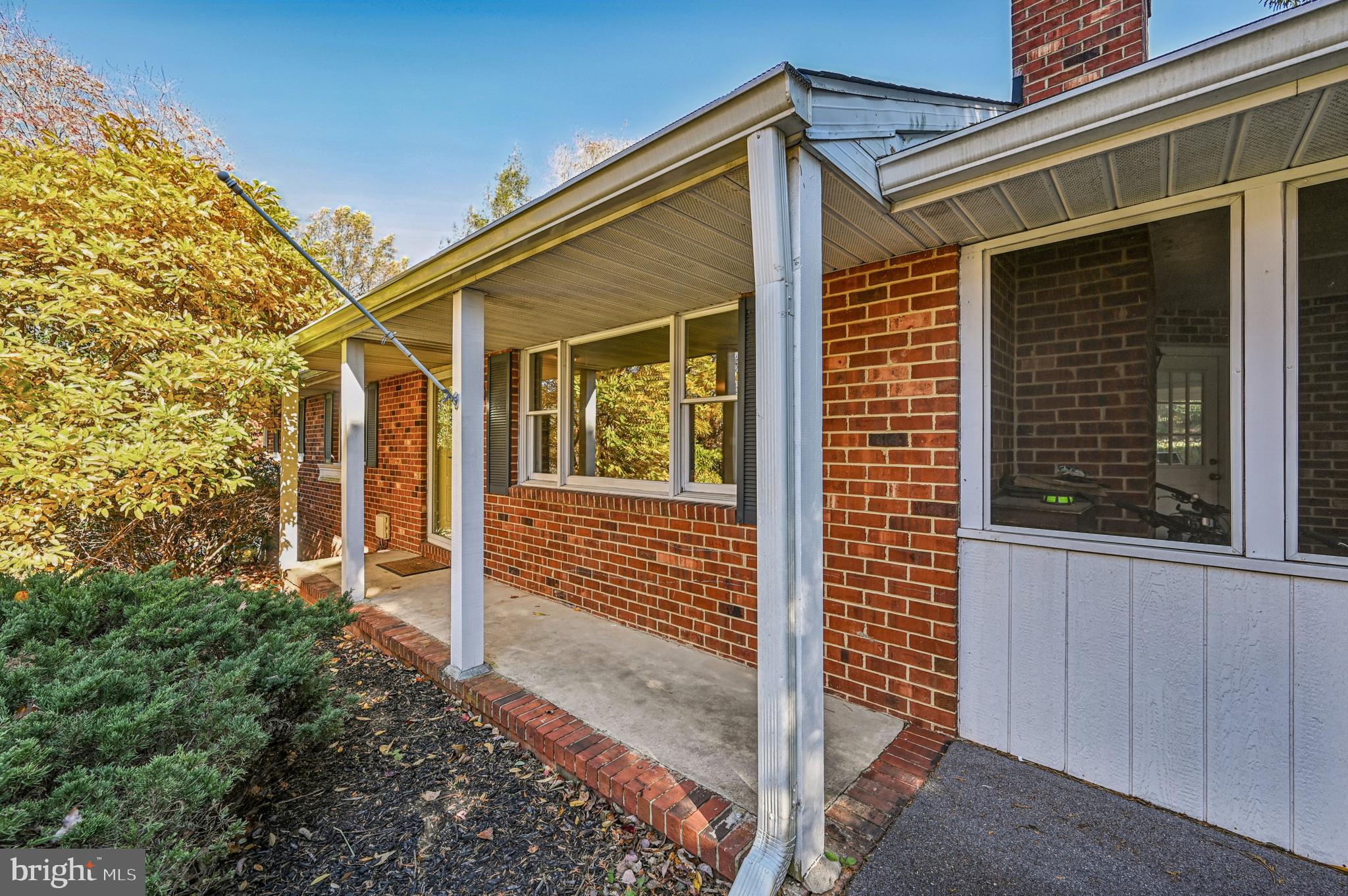 MOUNT HEBRON - Residential