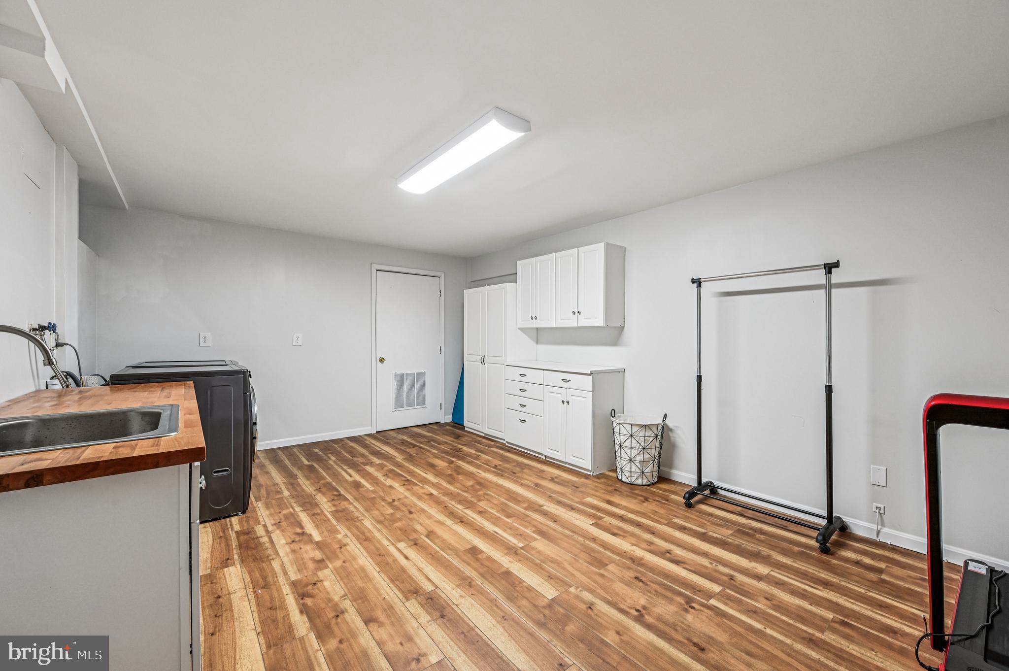 MOUNT HEBRON - Residential