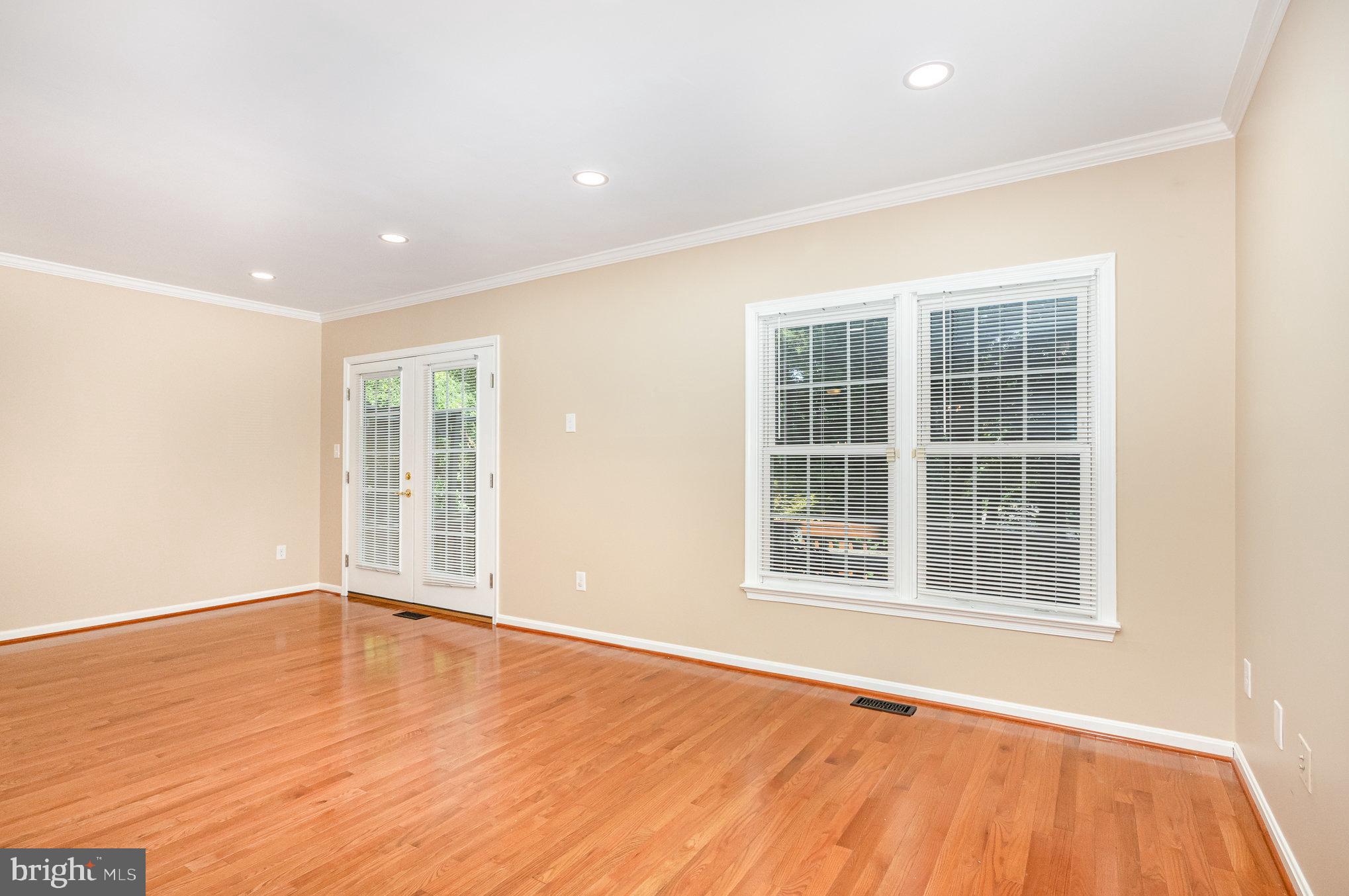 8002 TANWORTH COURT